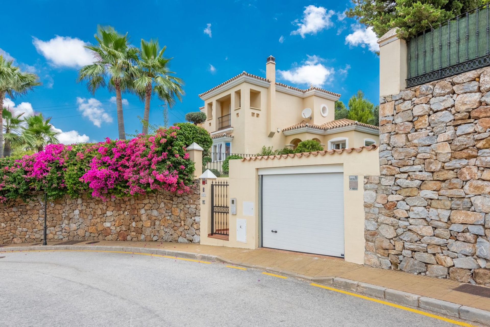 casa no Alhaurín el Grande, Andaluzia 12516951