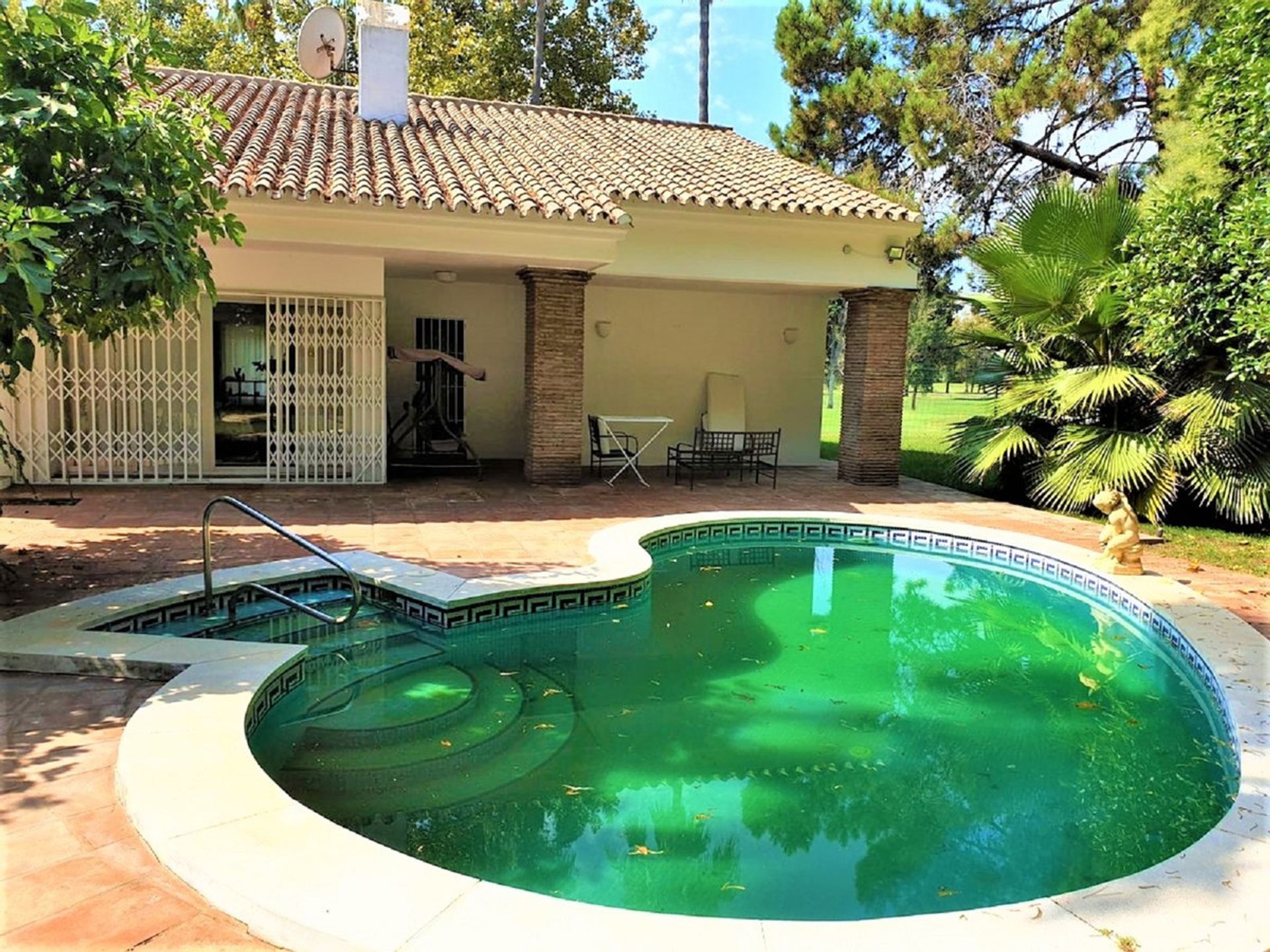 House in San Pedro de Alcantara, Andalusia 12517108