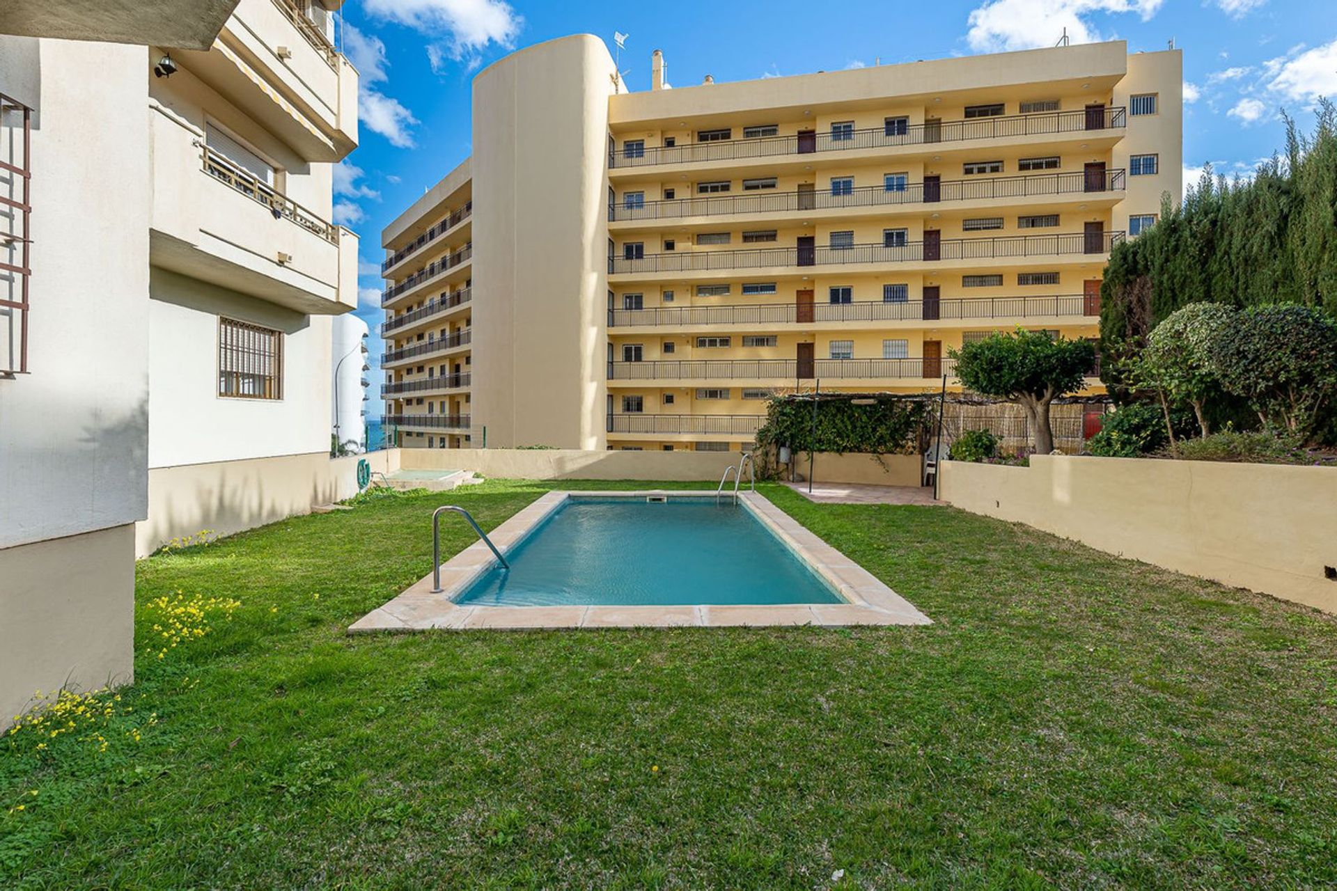 Condominium dans Benalmádena, Andalusia 12517208