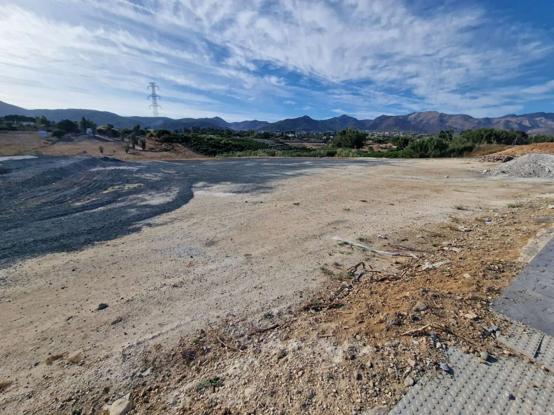 Tanah dalam Alhaurin de la Torre, Andalusia 12517229