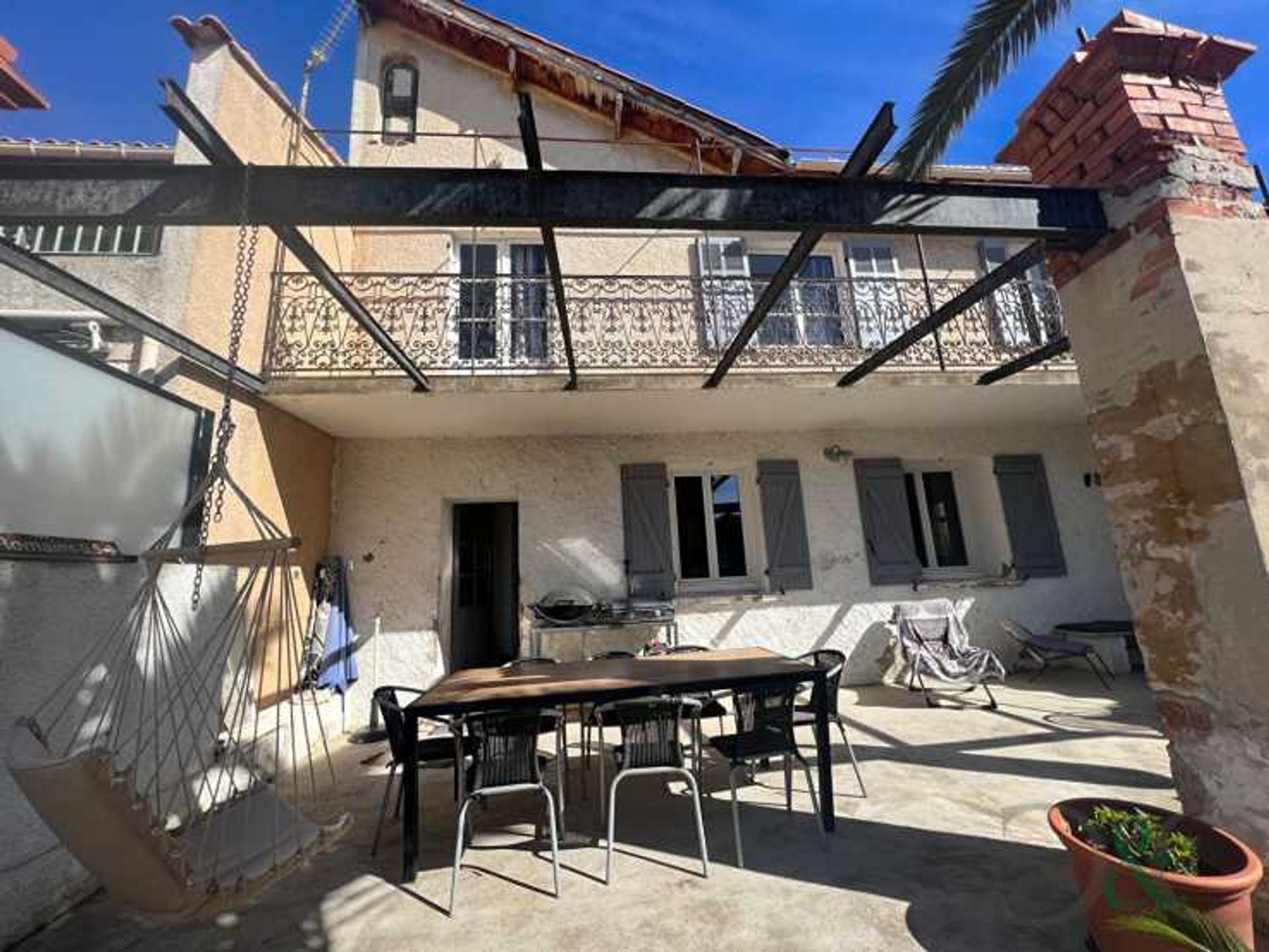 Hus i La Londe-les-Maures, Provence-Alpes-Cote d'Azur 12518036