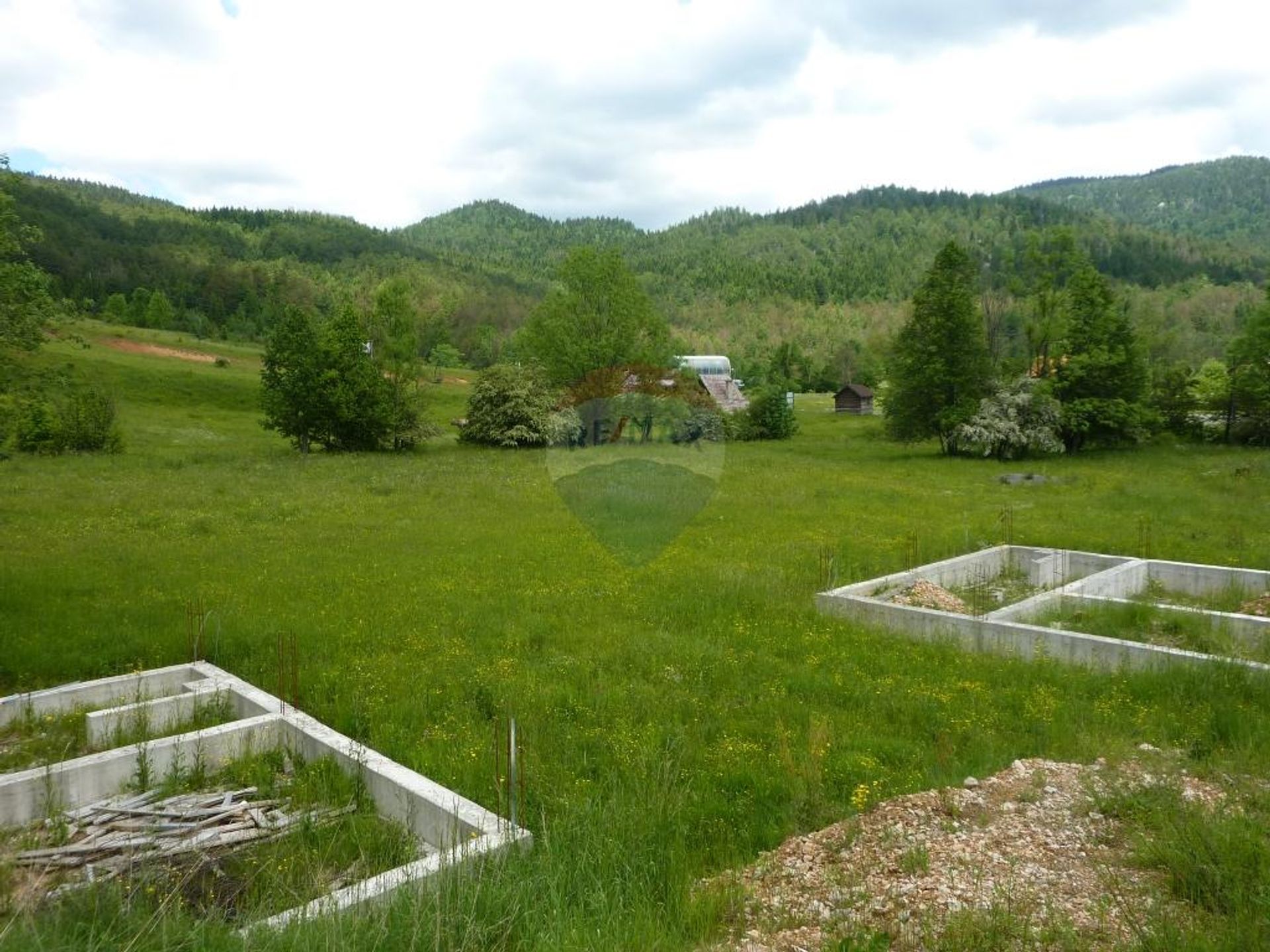 Terre dans Vrbovsko, Primorsko-Goranska Zupanija 12519187