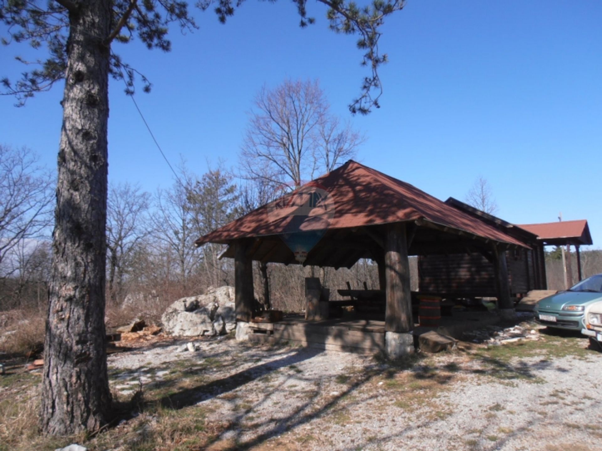 Tierra en Klana, Primorsko-goranska županija 12519370