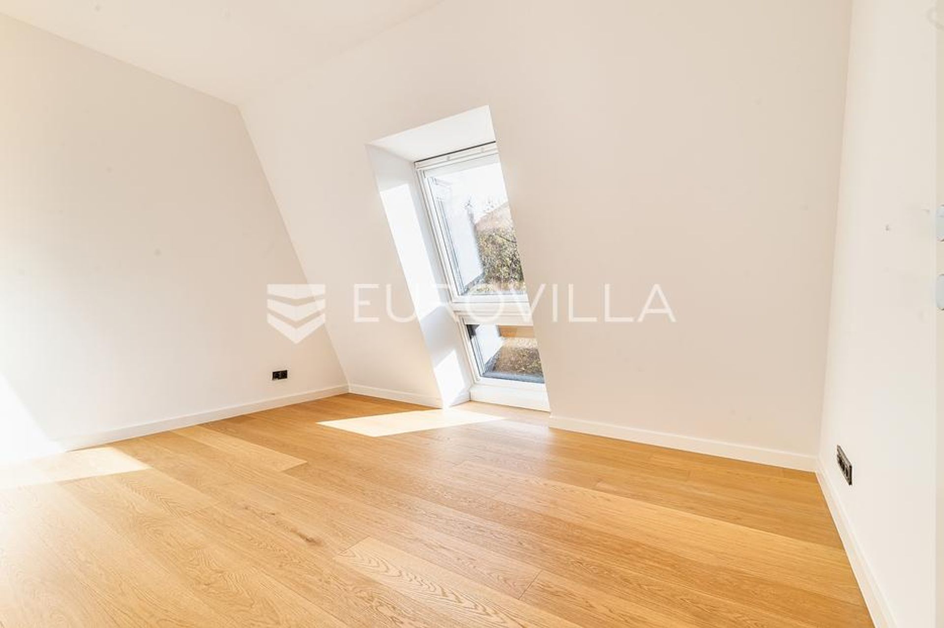 Condominio en Zagreb, Zagreb, Graduado 12520843