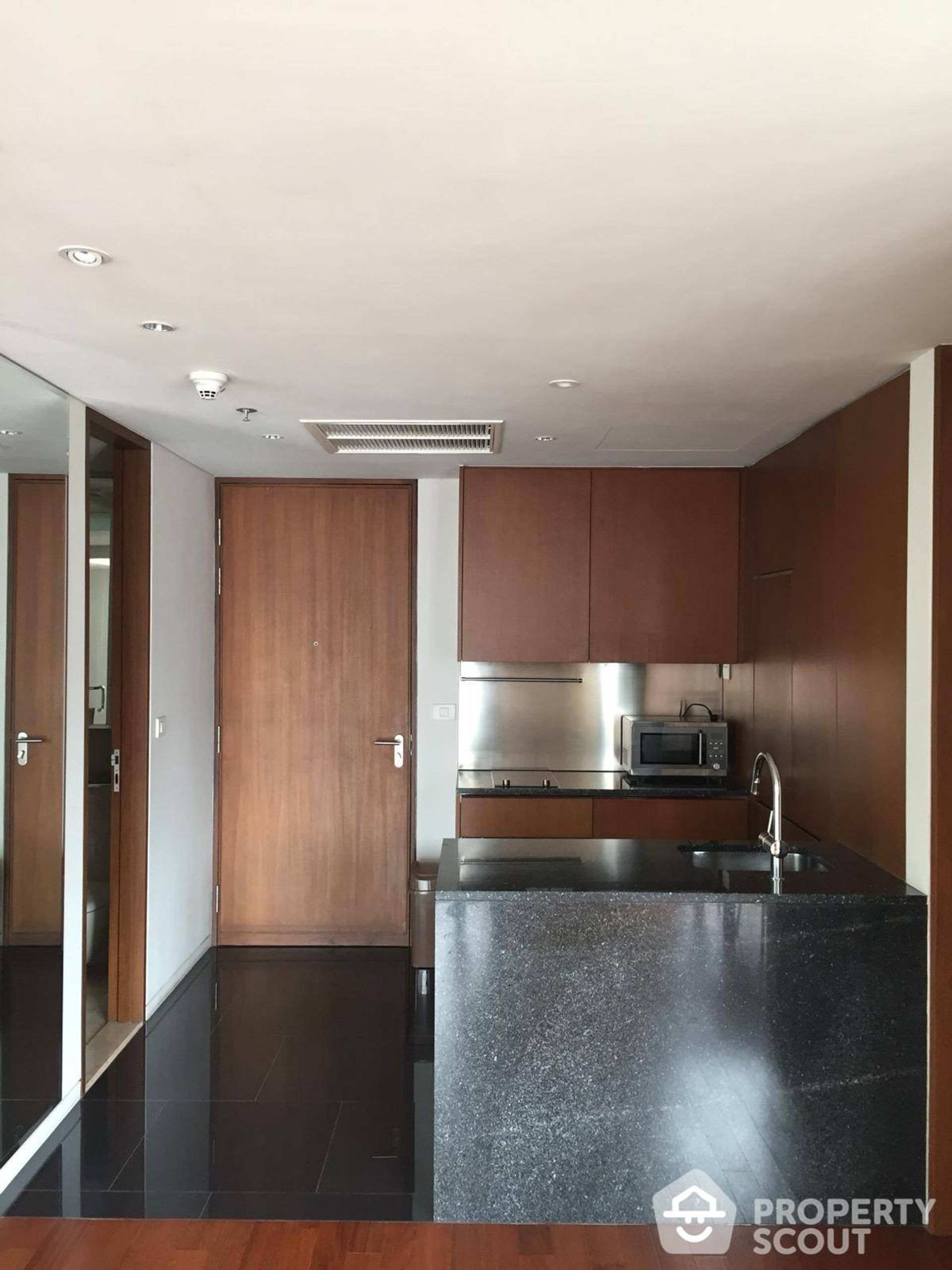 Condominio en Patum Wan, Krung Thep Maha Nakhon 12521403