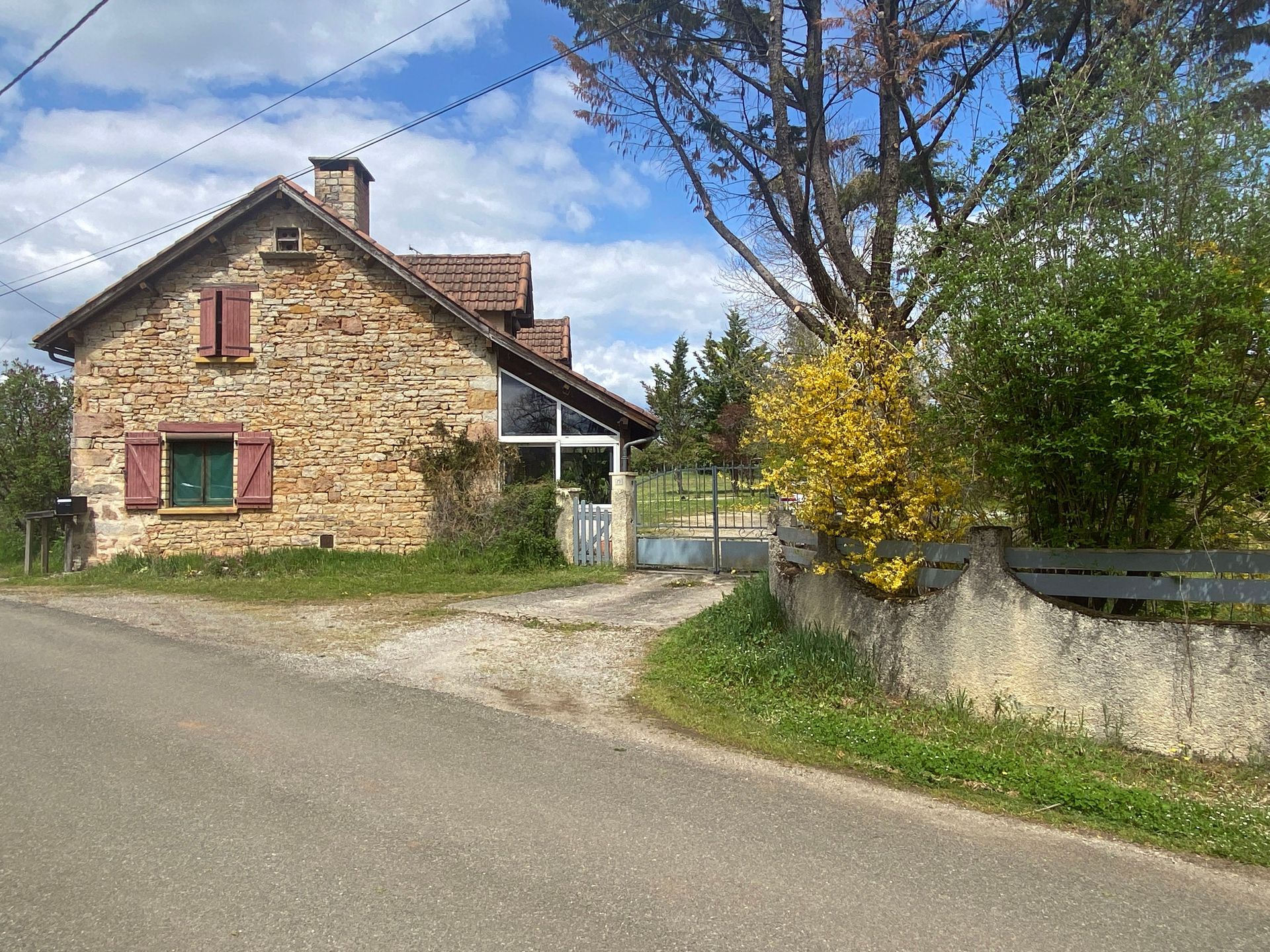 Інший в La Capelle-Balaguier, Occitanie 12521581