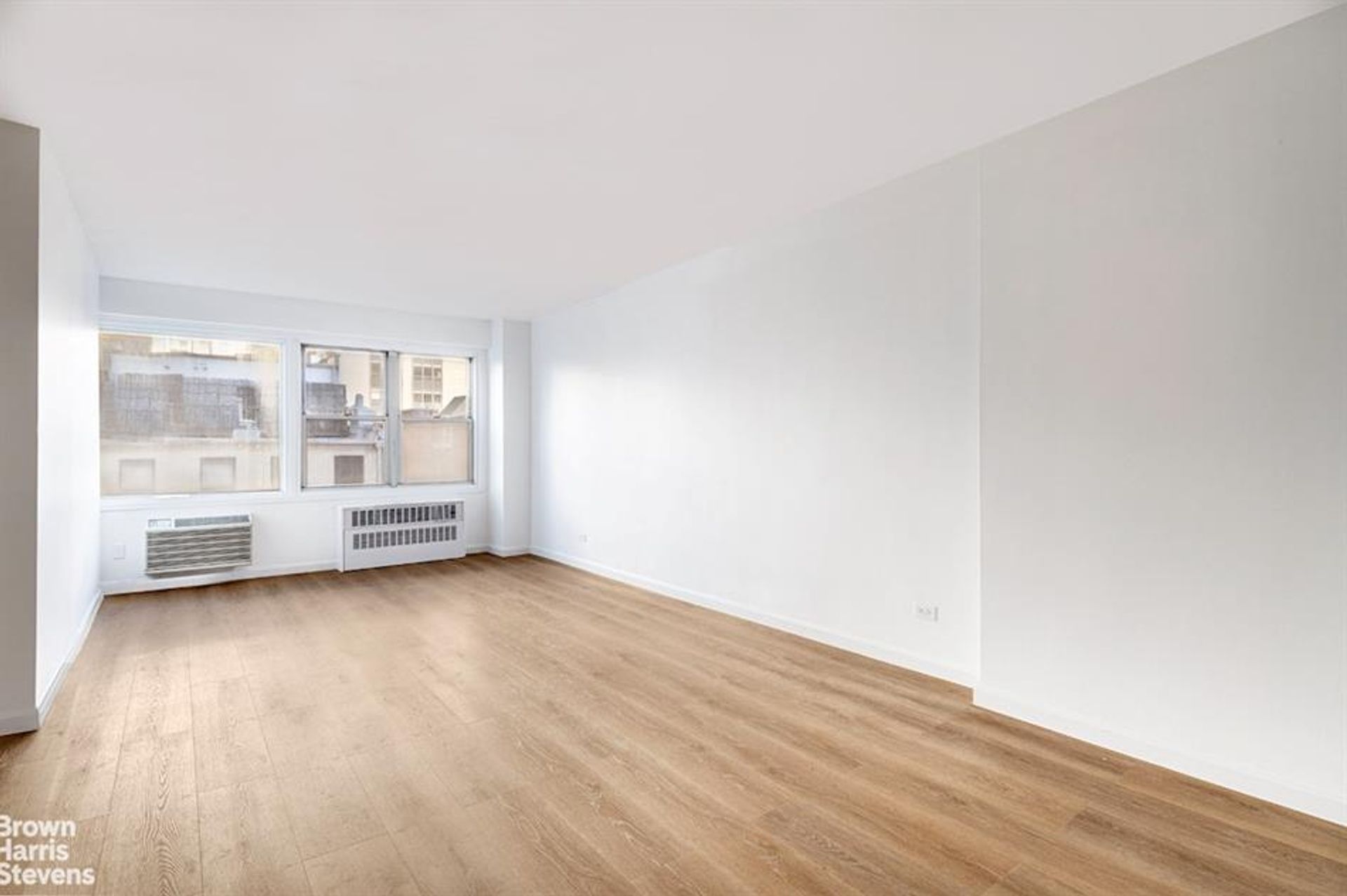 Condominium in Manhattan, New York 12522118