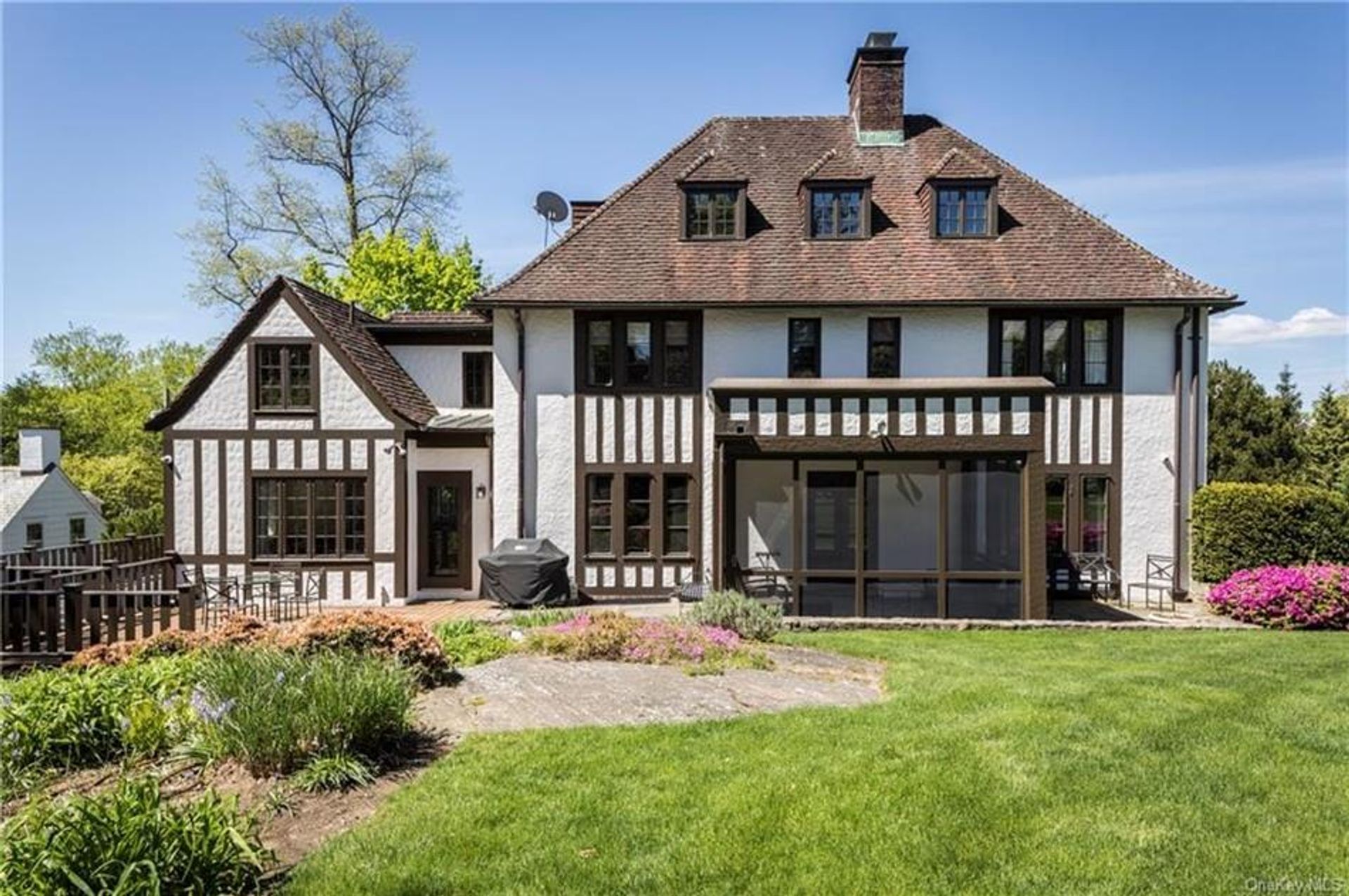 Rumah di Bronxville, New York 12522234