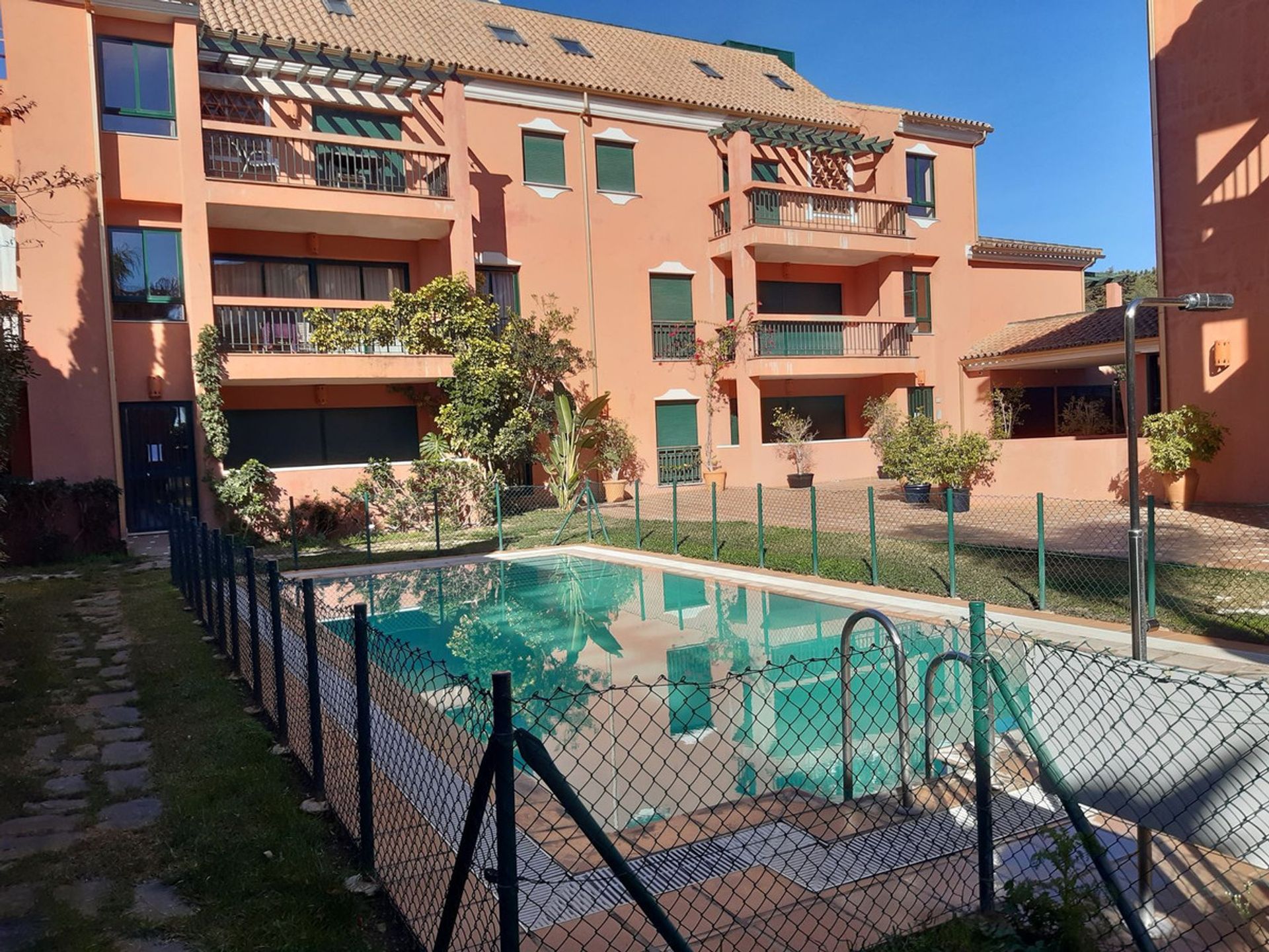 Condominium in Ojen, Andalusië 12522489