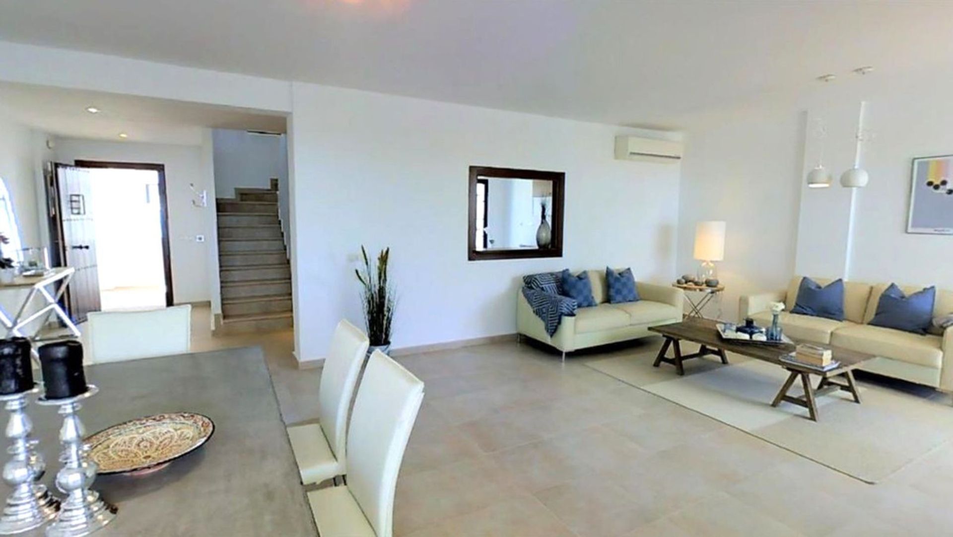 Condominium in Espinosa de los Monteros, Castille-Leon 12522504