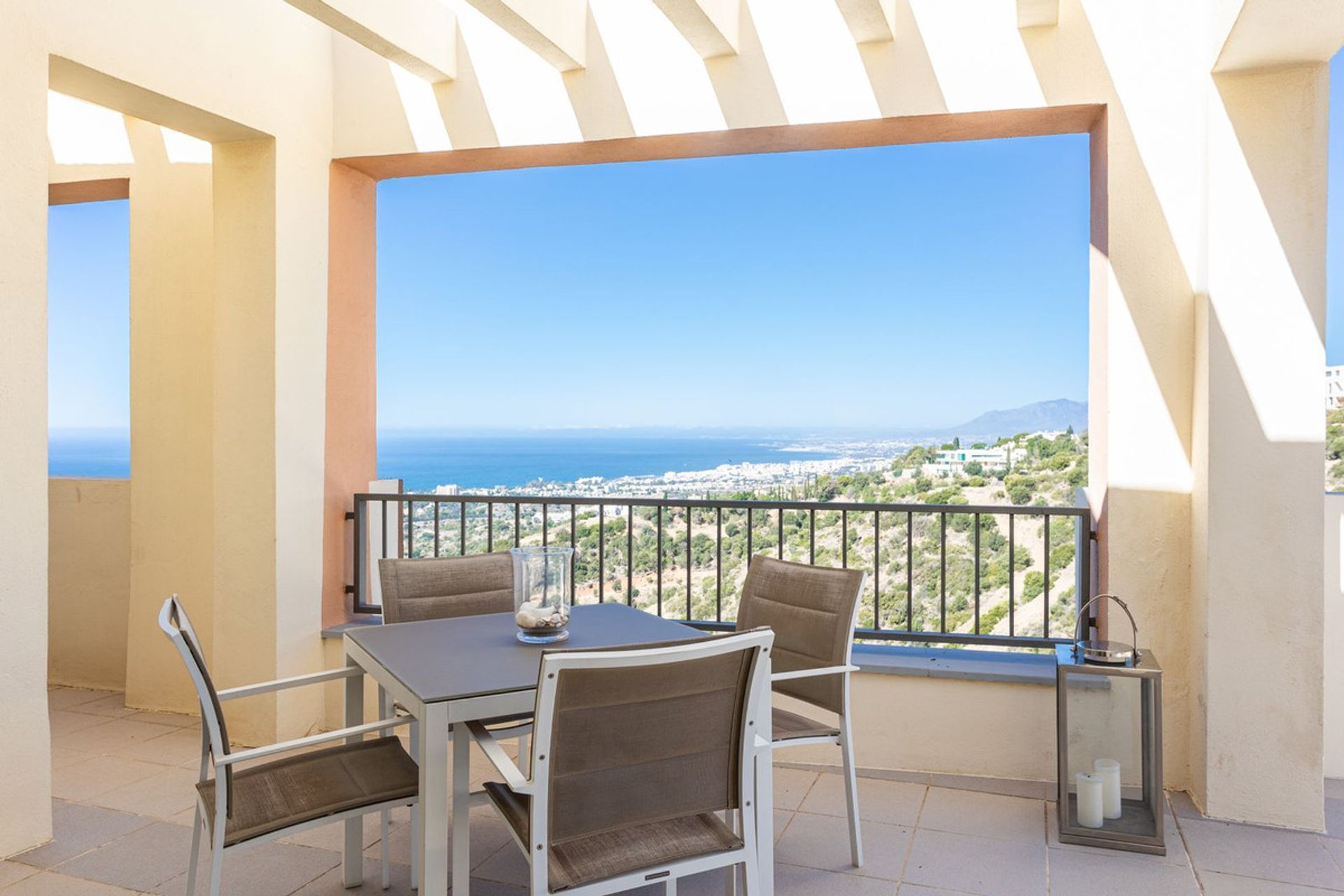 Condominium in Espinosa de los Monteros, Castille-Leon 12522608