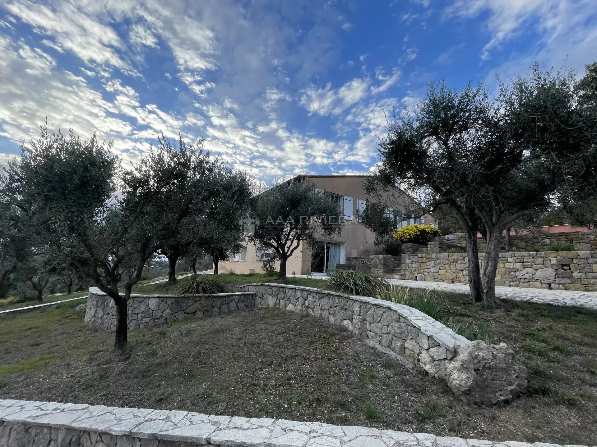 casa en Peymeinade, Alpes-Maritimes 12523443