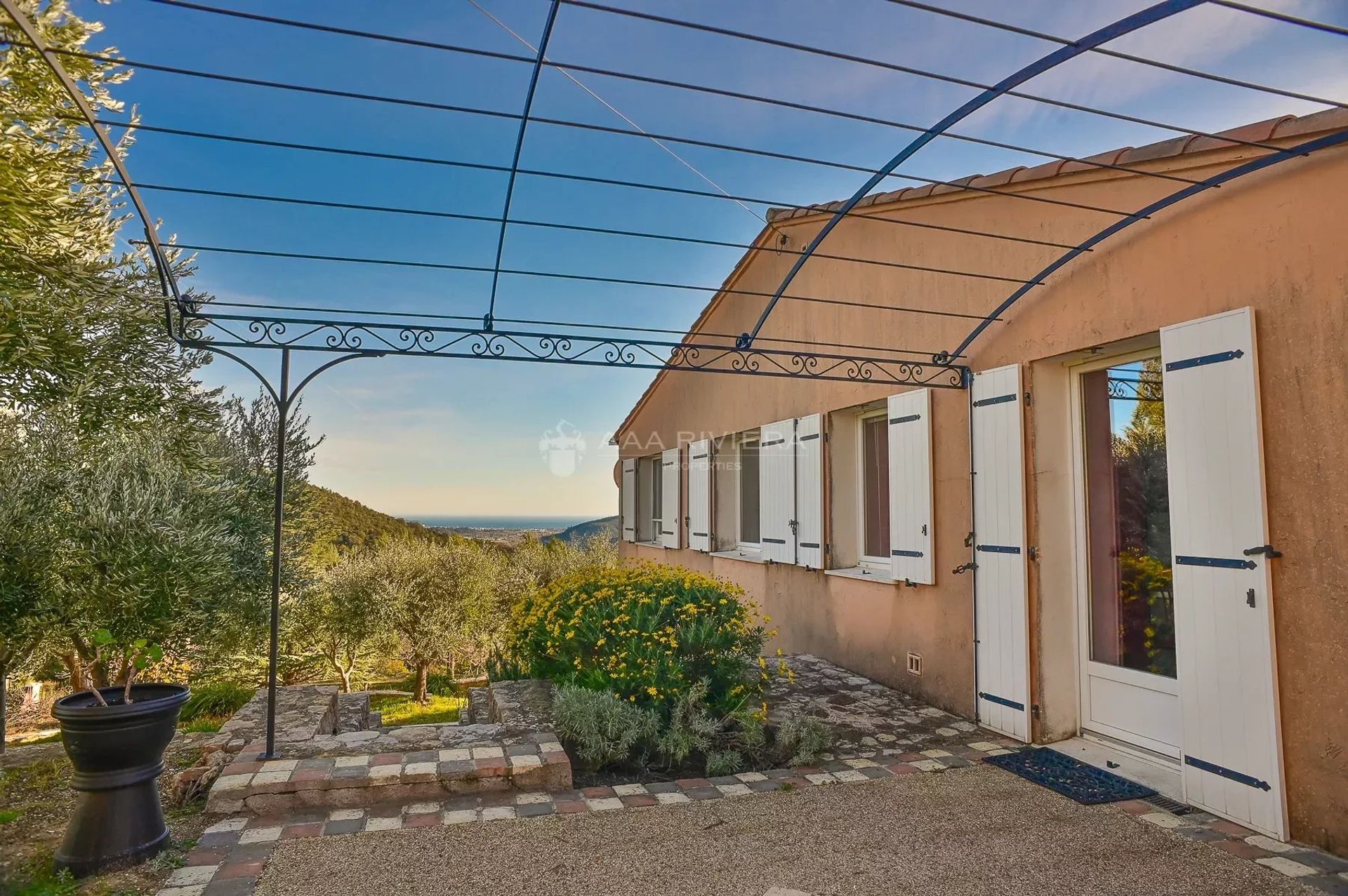 casa en Peymeinade, Alpes-Maritimes 12523443