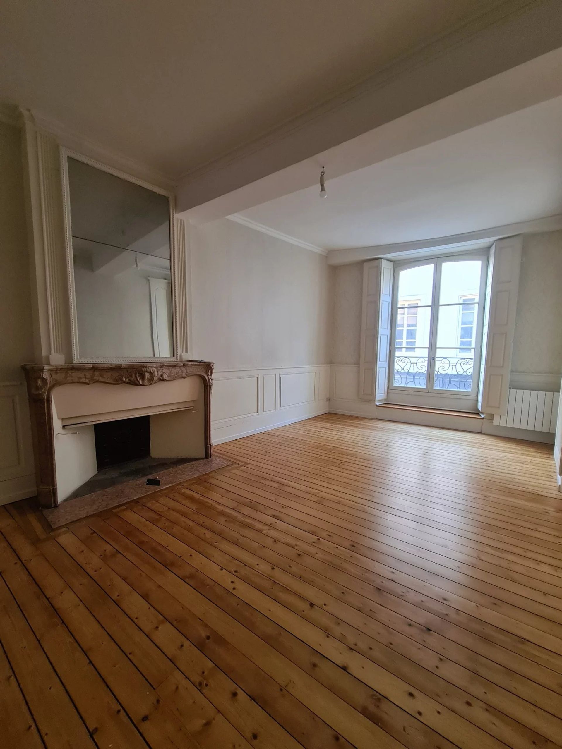 Condominio en Beaune, Côte-d'Or 12523476