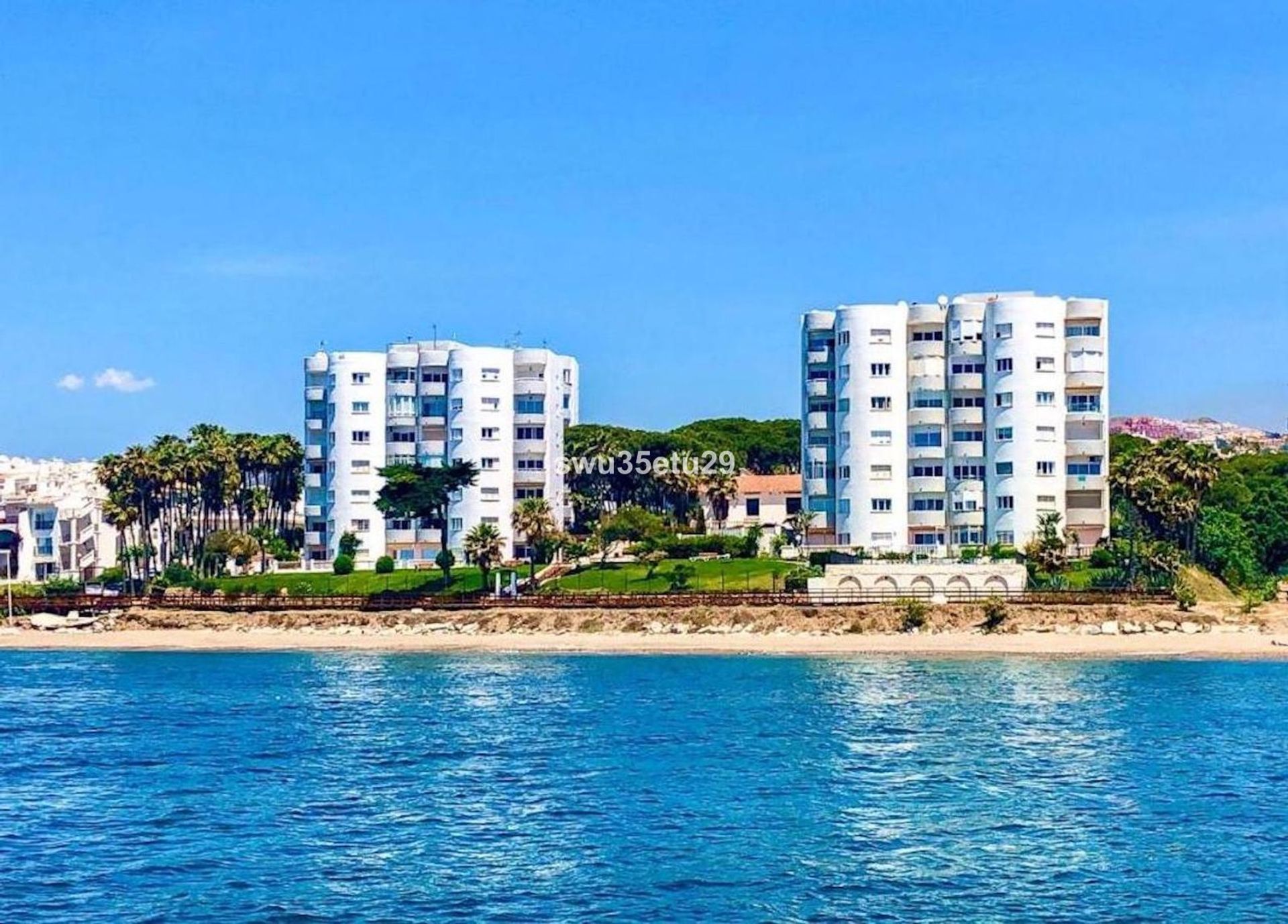 Condominium in Marbella, Andalusië 12525696