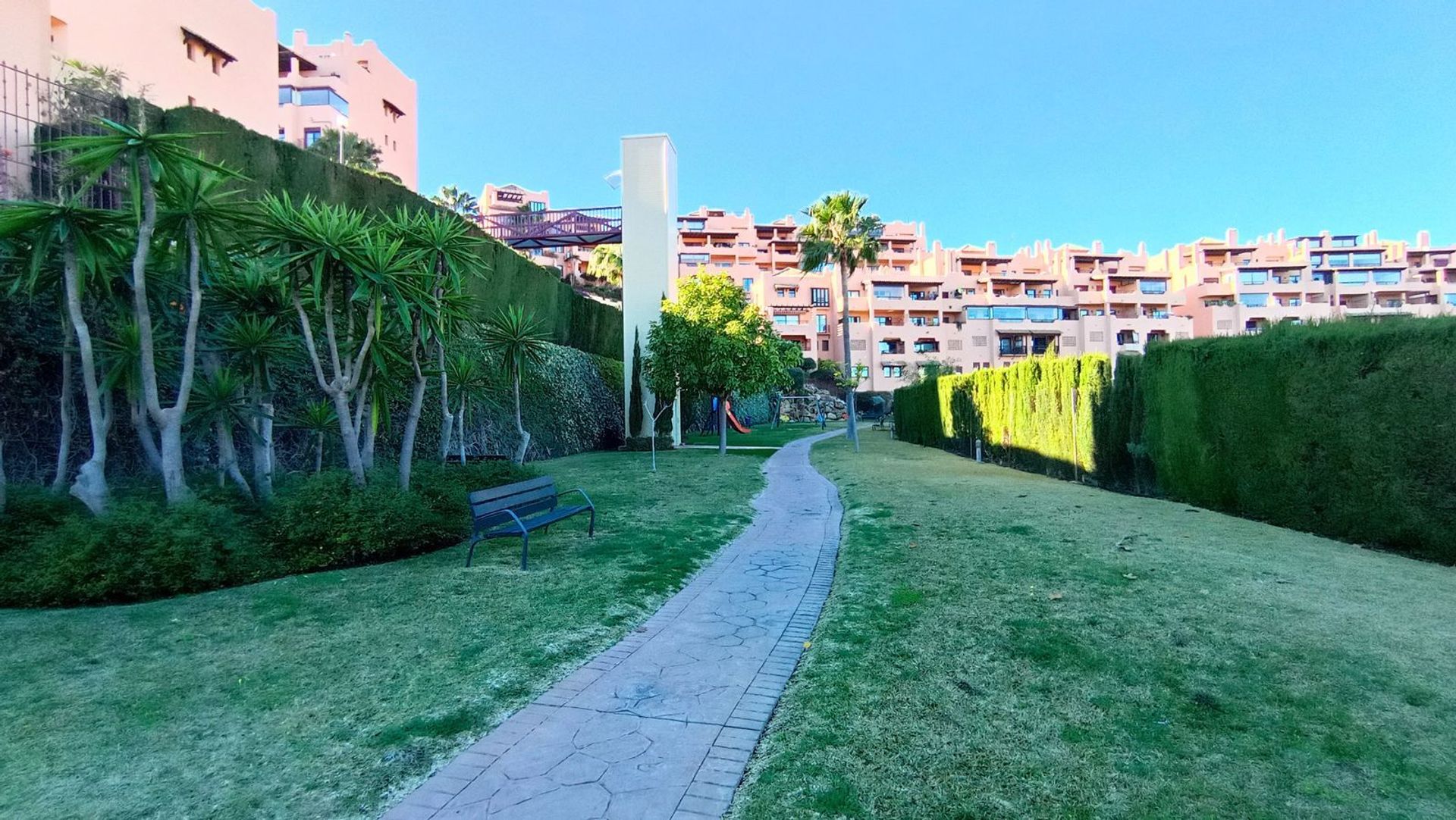 Кондоминиум в Marbella, Andalucía 12525709