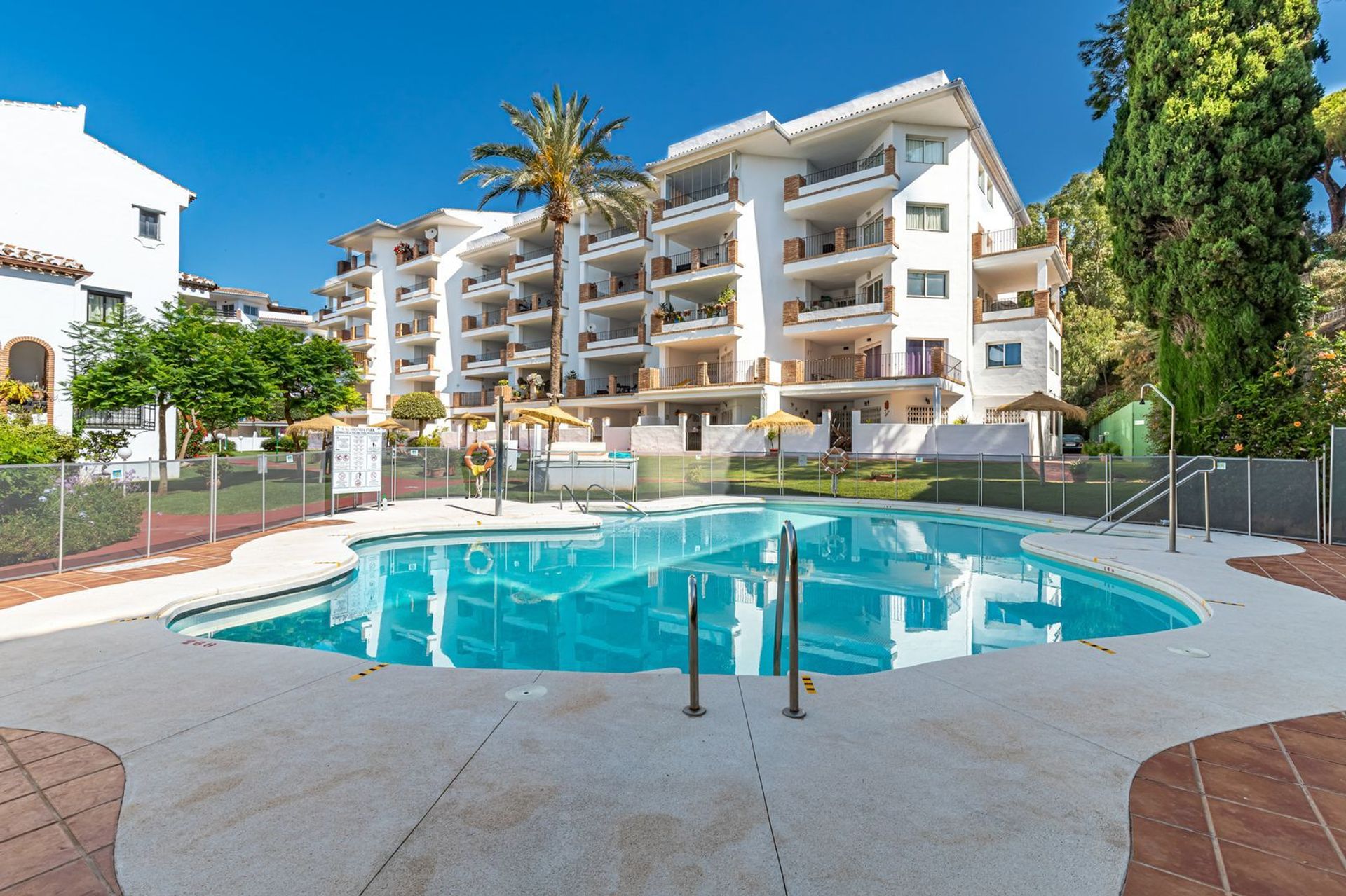 Кондоминиум в Marbella, Andalucía 12525756