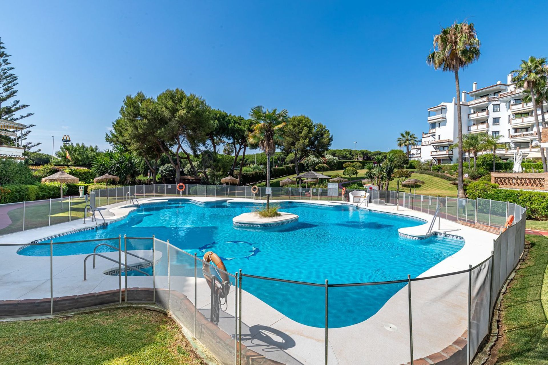 Кондоминиум в Marbella, Andalucía 12525756