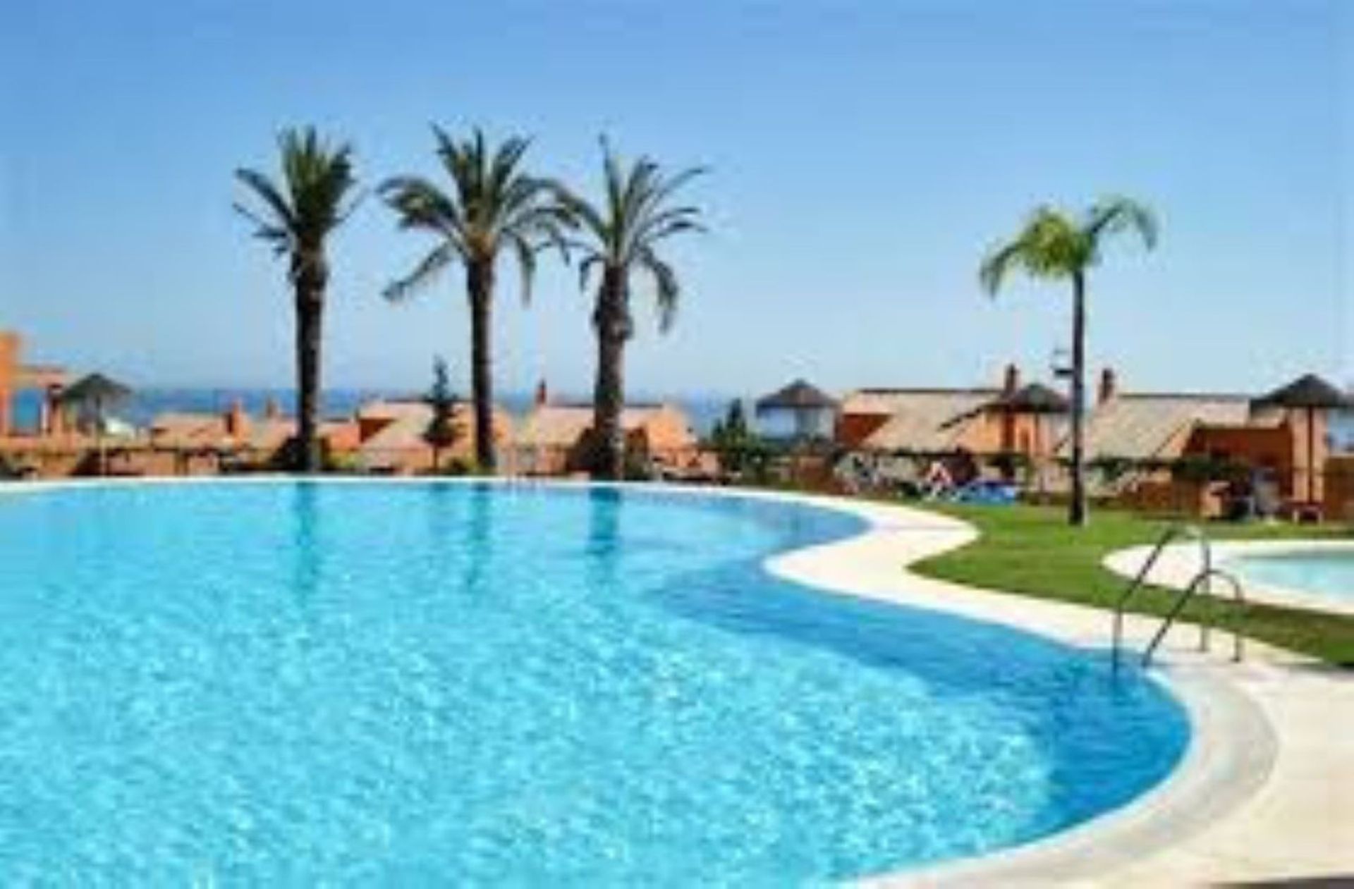 Condominium in Marbella, Andalucía 12526478