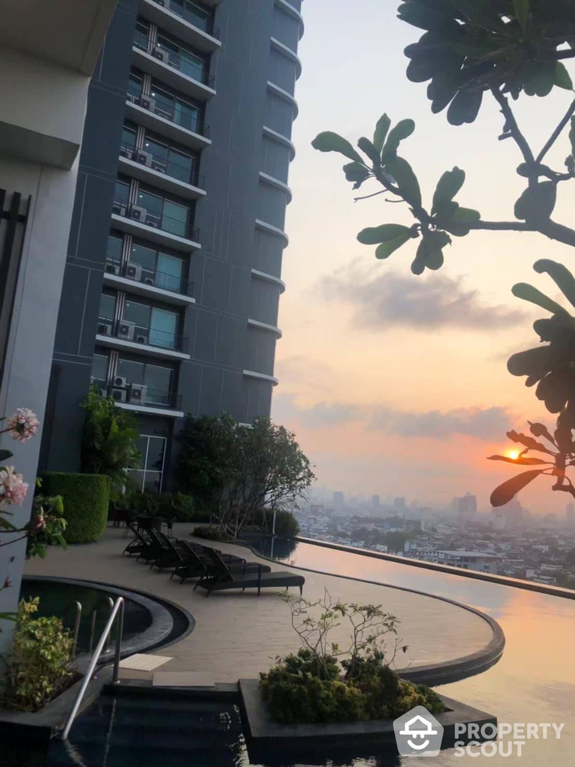 Condominium dans Bang Khlo, Krung Thep Maha Nakhon 12528232