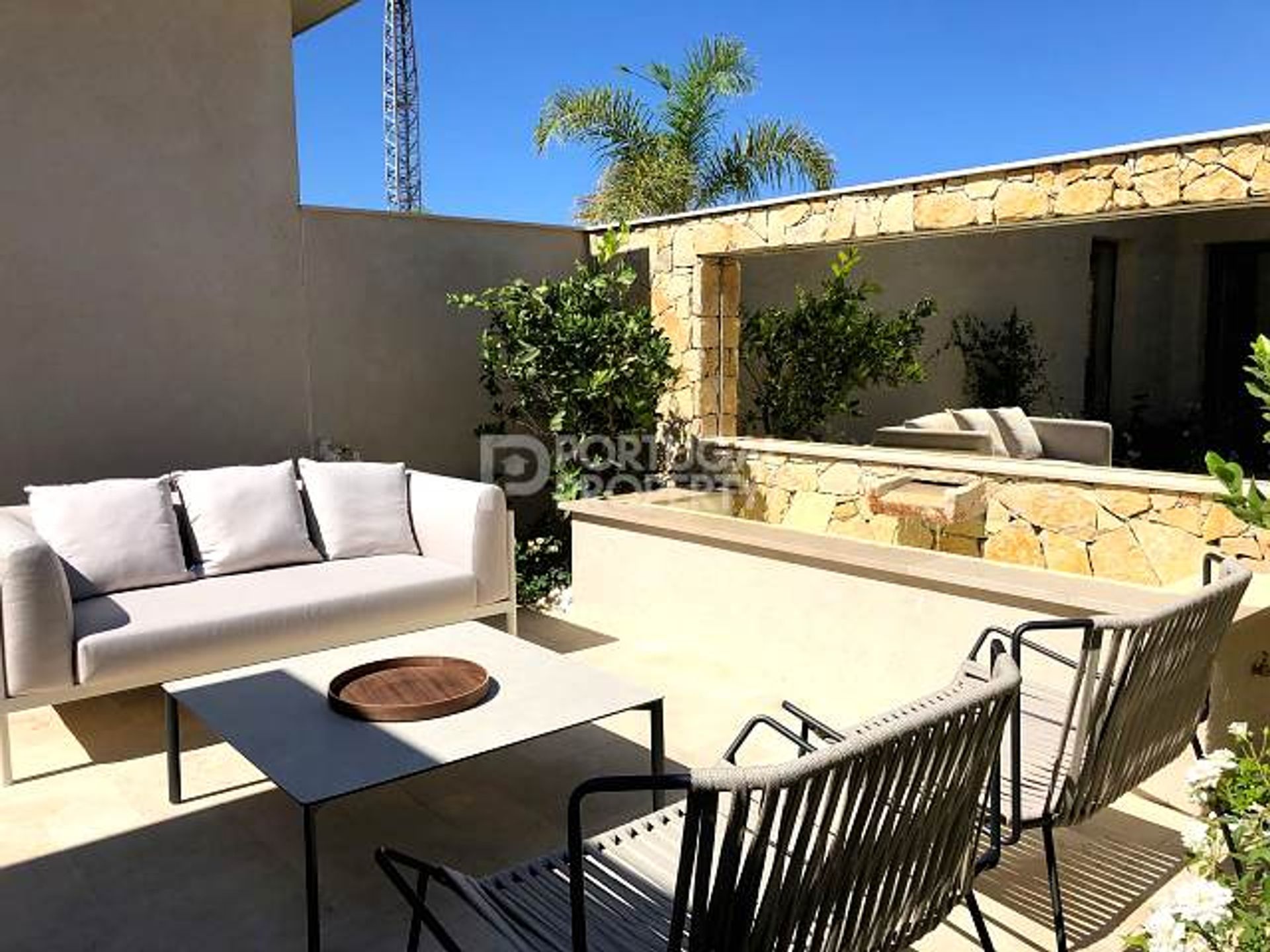 House in Faro, Faro District 12528487