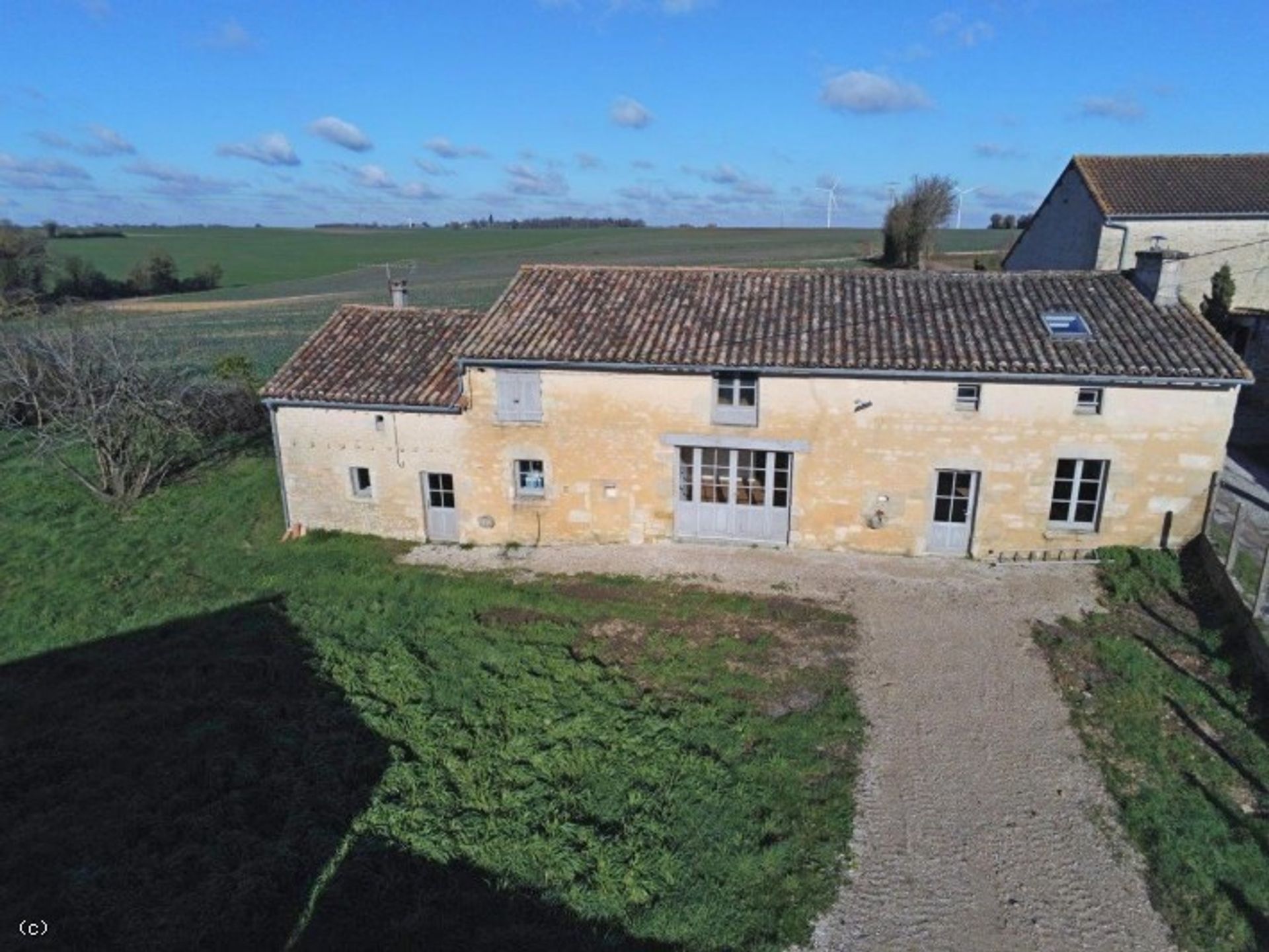 rumah dalam Villefagnan, Nouvelle-Aquitaine 12528605