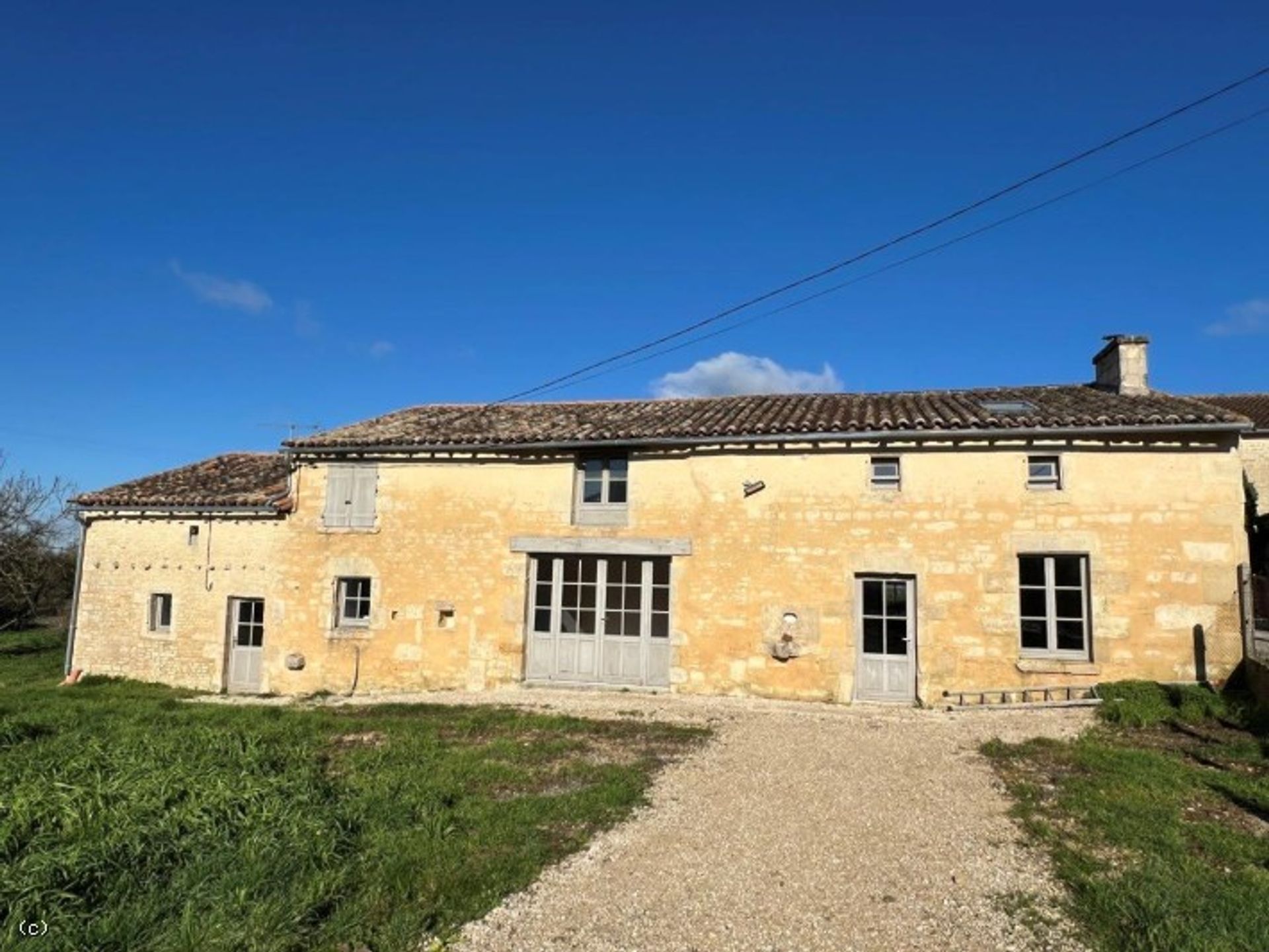 rumah dalam Villefagnan, Nouvelle-Aquitaine 12528605