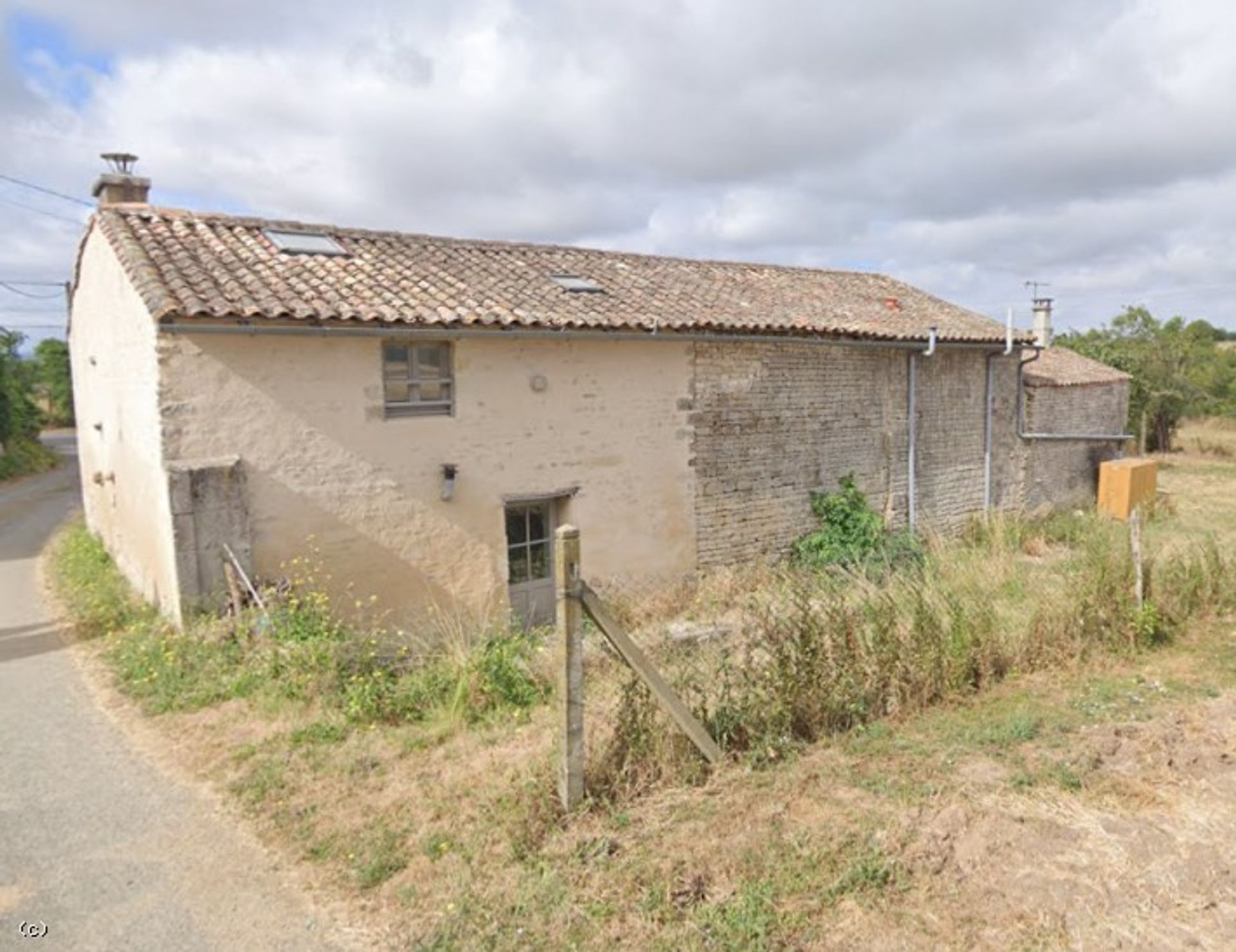 بيت في Villefagnan, Nouvelle-Aquitaine 12528605