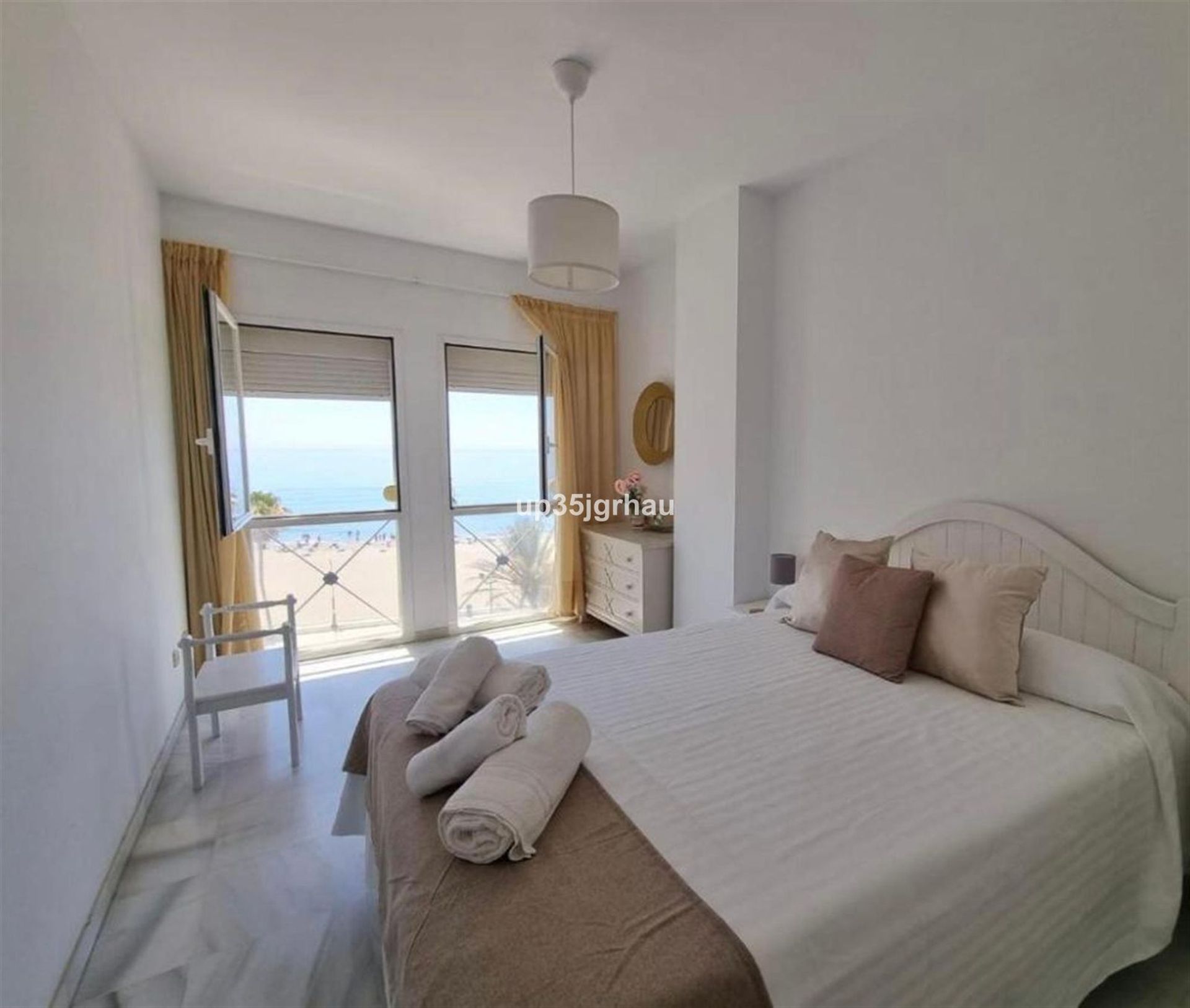 Condominium in Estepona, Andalusië 12528662