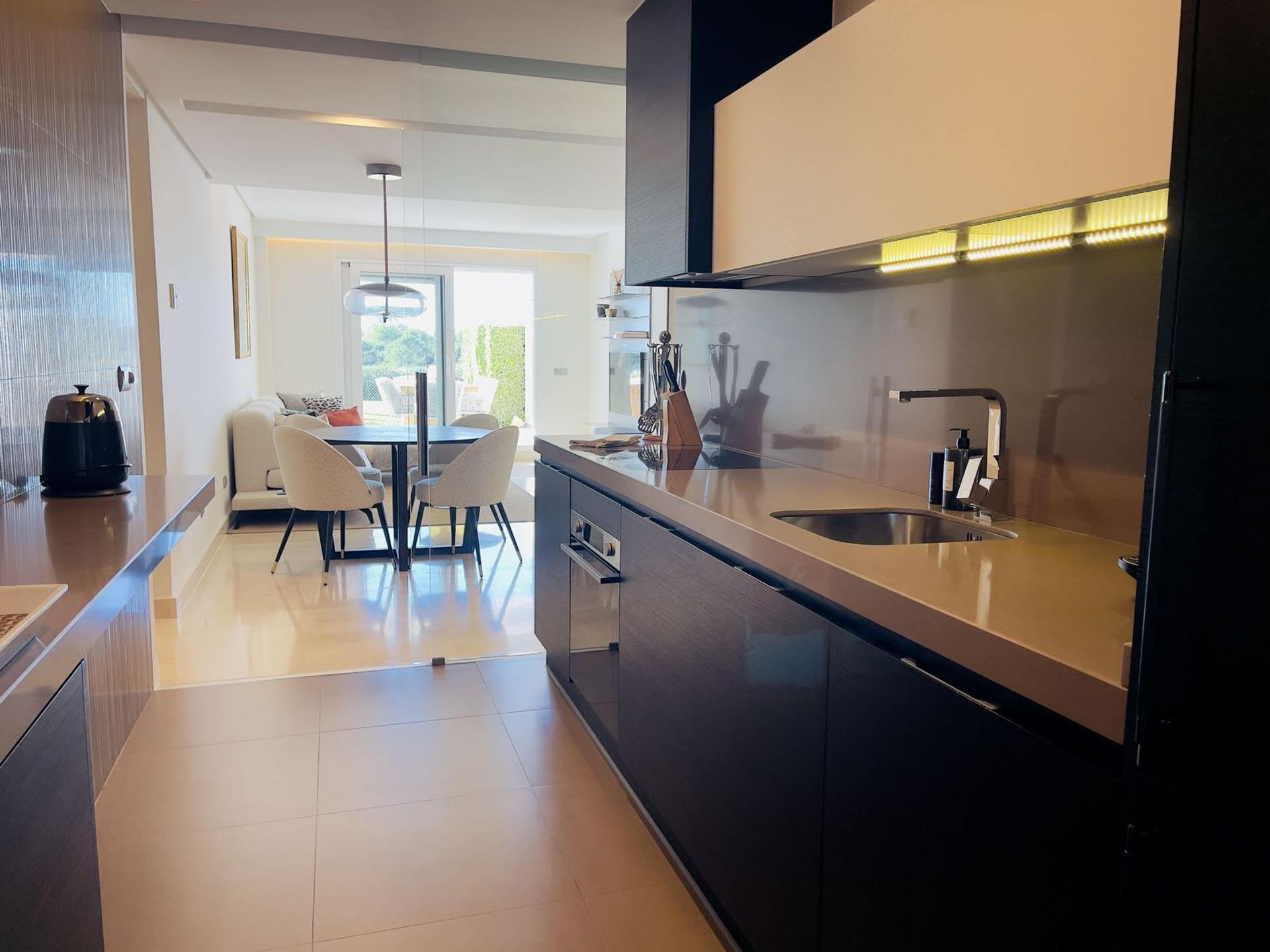 Condominio nel Benahavis, Andalusia 12528741