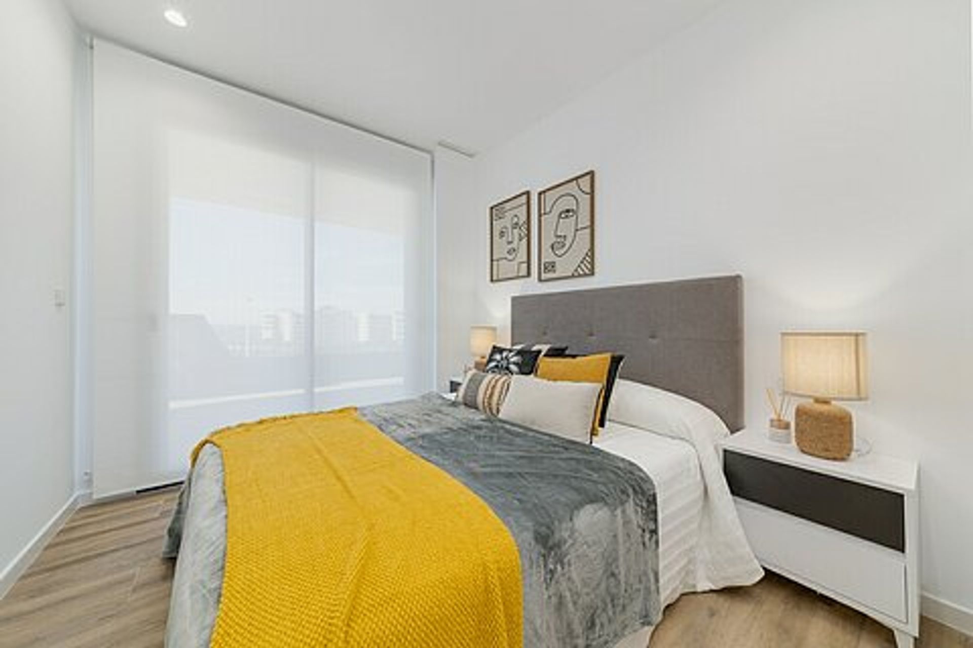 Condominium in Alicante, Valencian Community 12529239