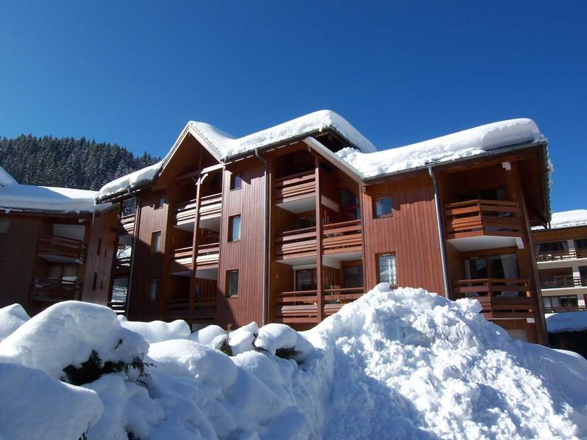 Condominium in Morzine, Auvergne-Rhône-Alpes 12529321