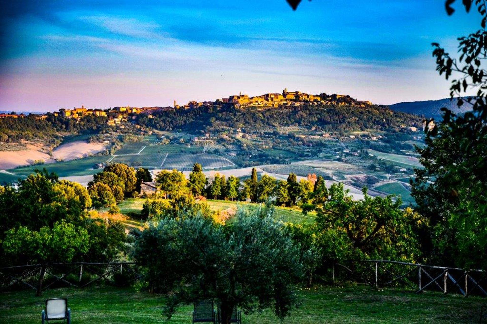 Talo sisään Montefollonico, Toscana 12529877