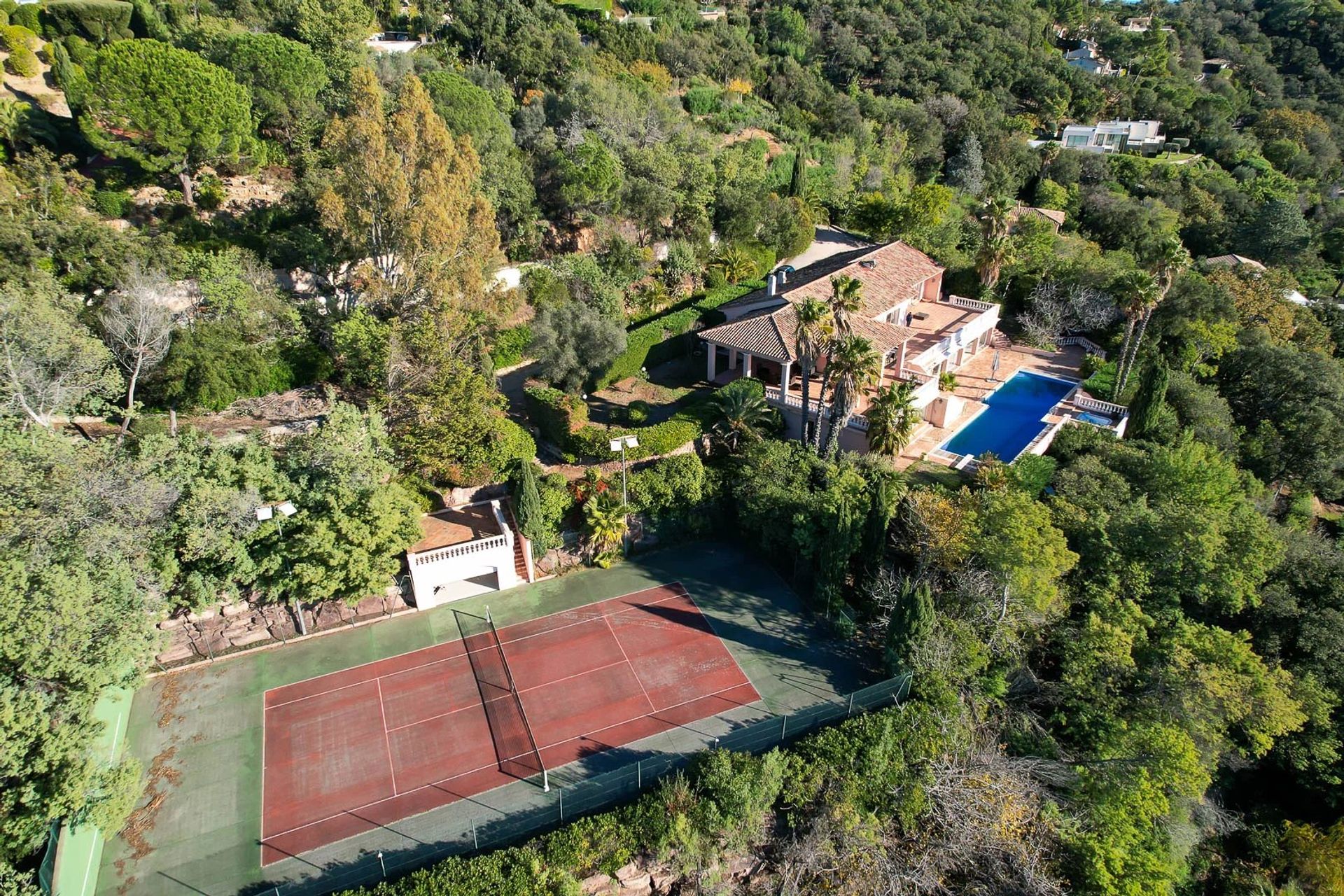 casa en Grimaud, Provence-Alpes-Côte d'Azur 12530016