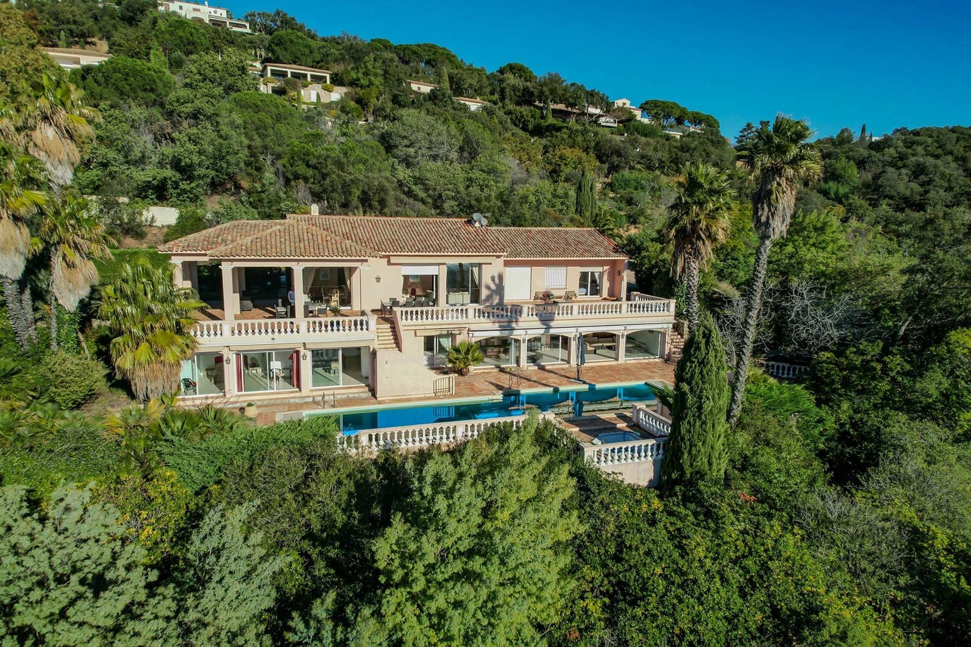 casa en Grimaud, Provence-Alpes-Côte d'Azur 12530016