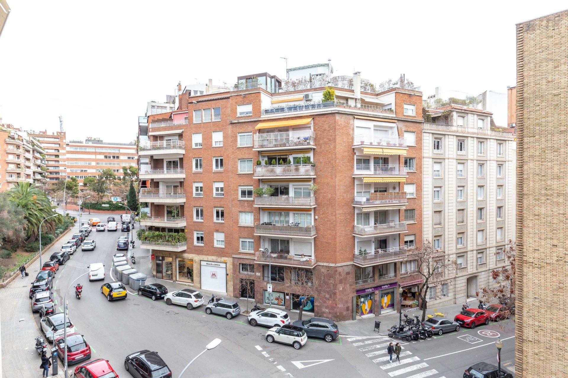 Condominio en Barcelona, Catalunya 12530017