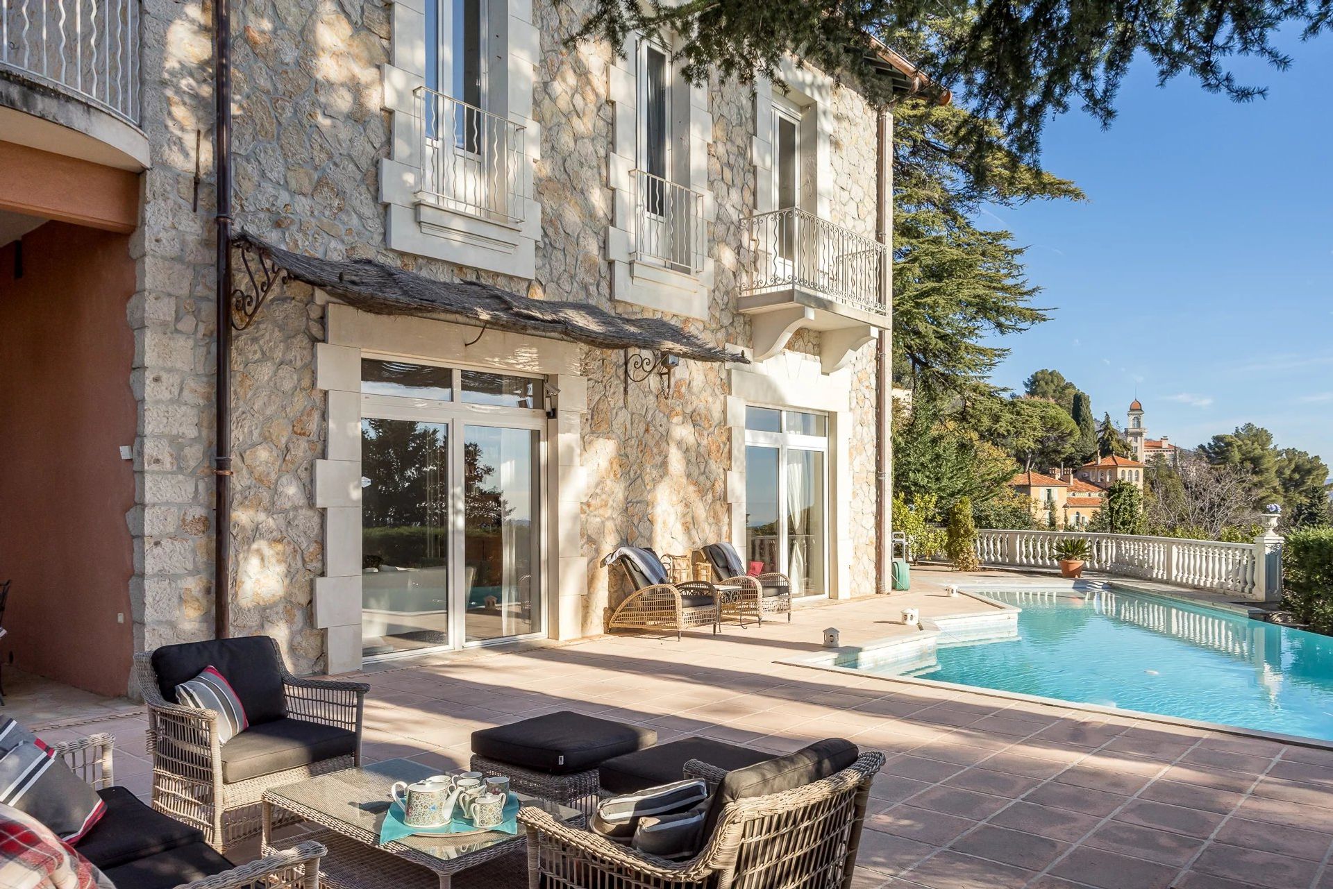 жилой дом в Grasse, Provence-Alpes-Côte d'Azur 12530018