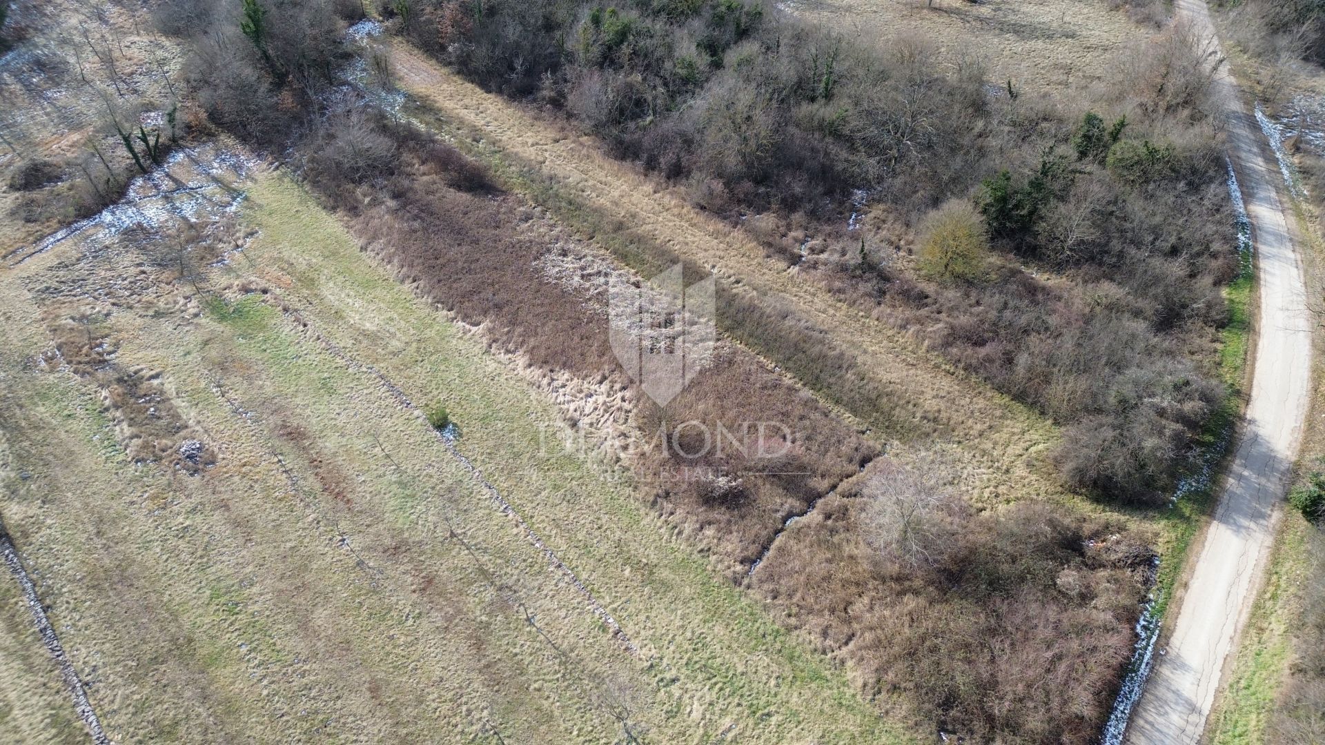 Terre dans Labin, Istarska Zupanija 12531618