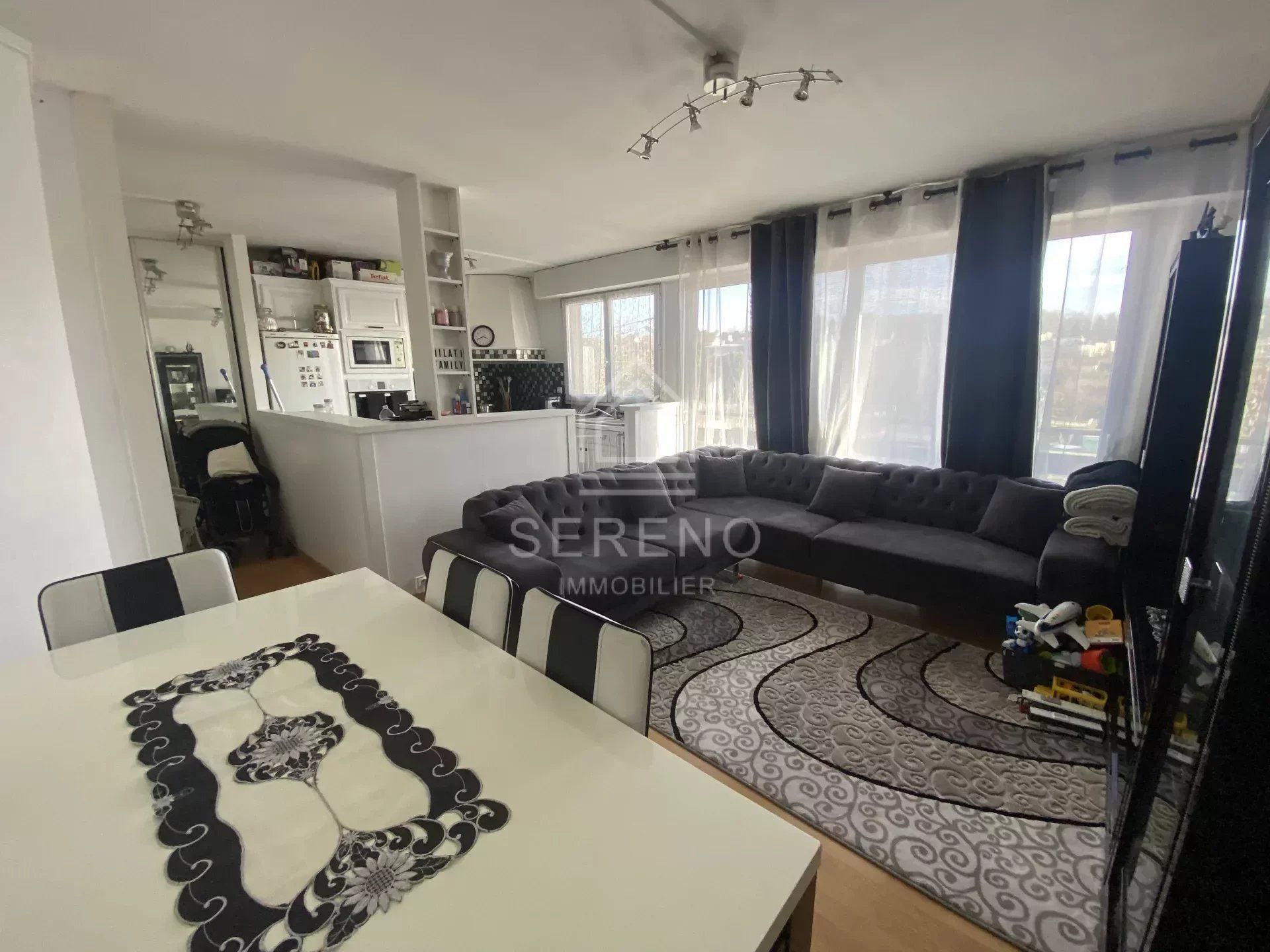 Condominium in Gagny, Seine-Saint-Denis 12532111