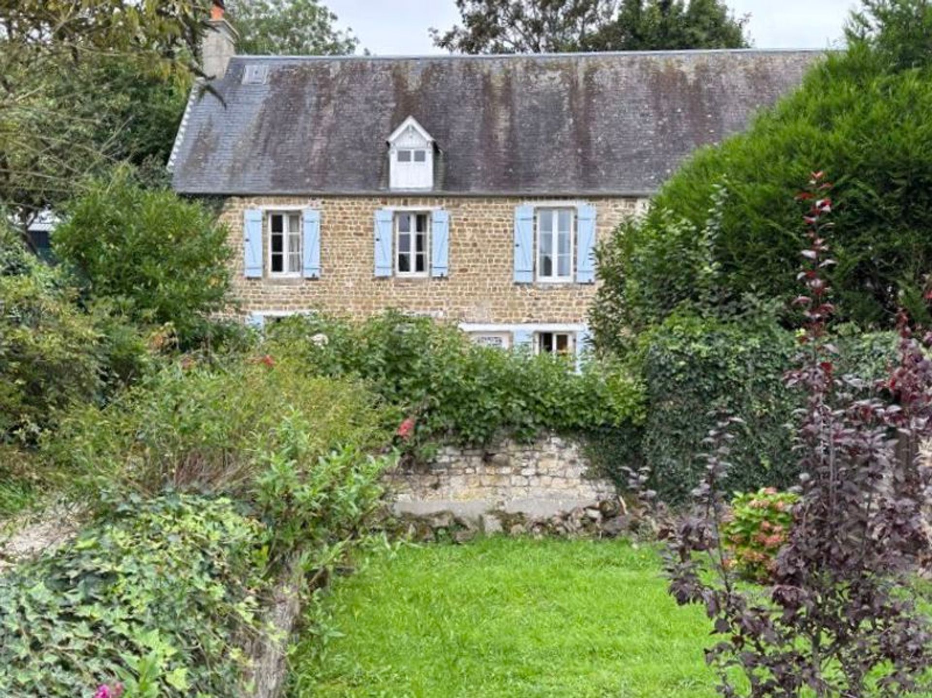 Rumah di Tessy-sur-Vire, Normandie 12534640