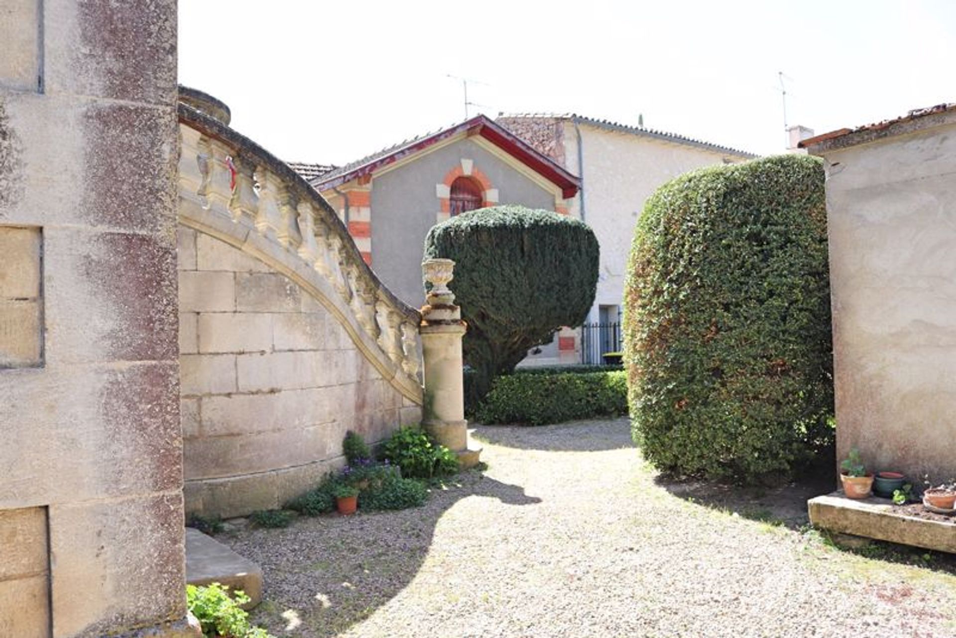 House in Pujols, Nouvelle-Aquitaine 12534672