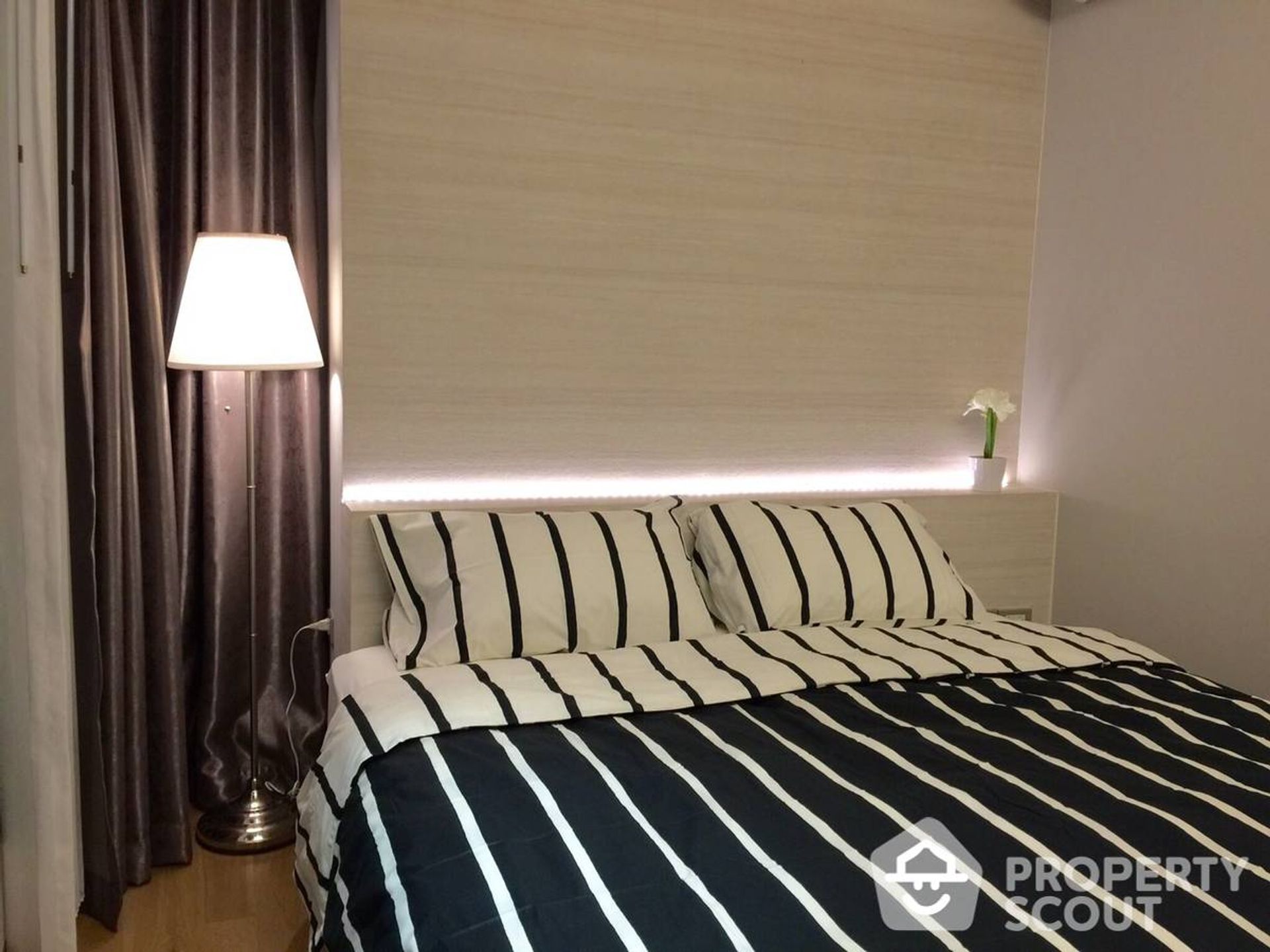 Condominio nel Khlong Toei, Krung Thep Maha Nakhon 12535224