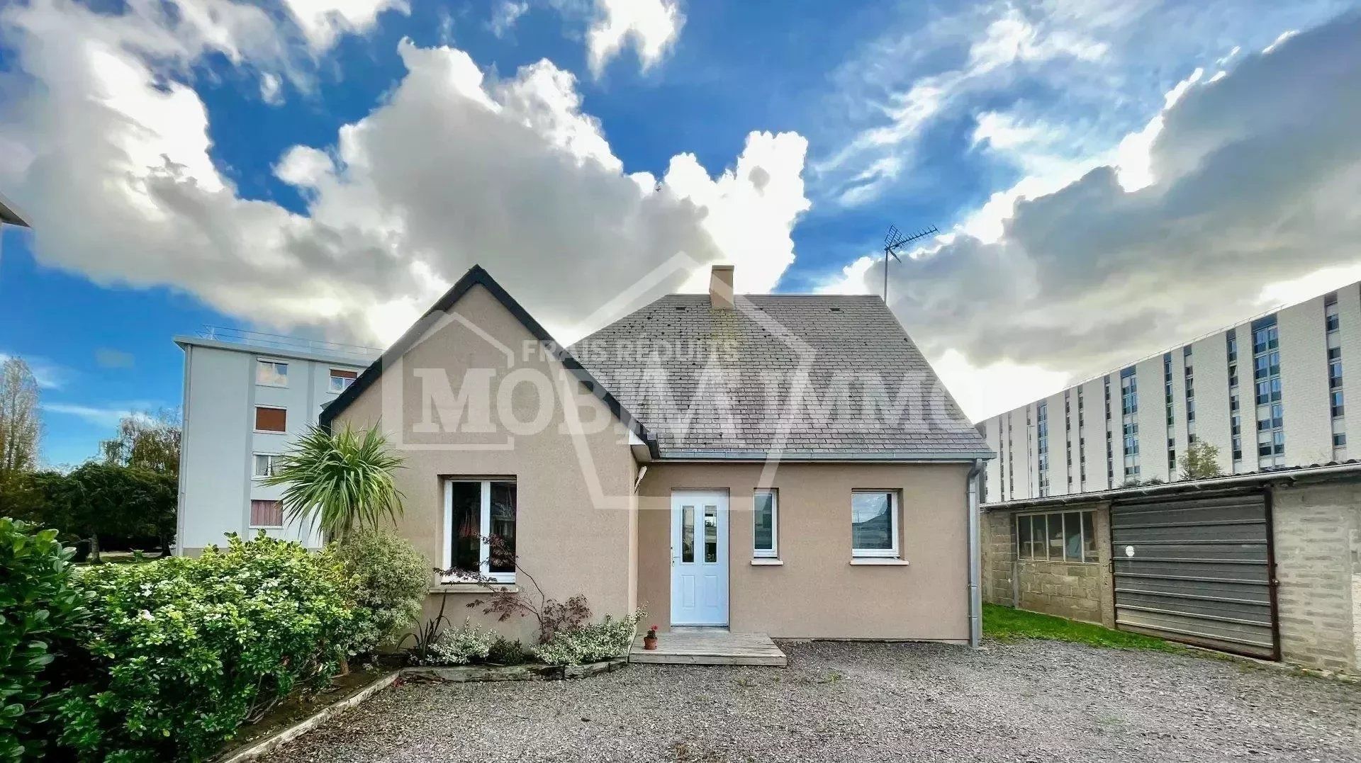 rumah dalam Granville, Normandie 12535398