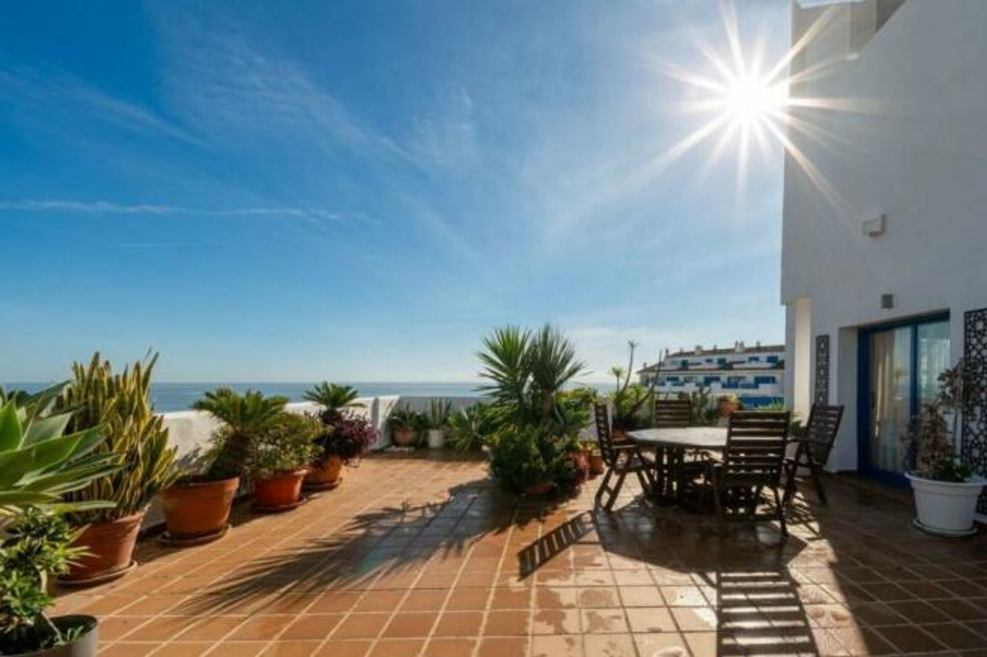 Condominio nel Puerto de la Duquesa, Andalusia 12535580