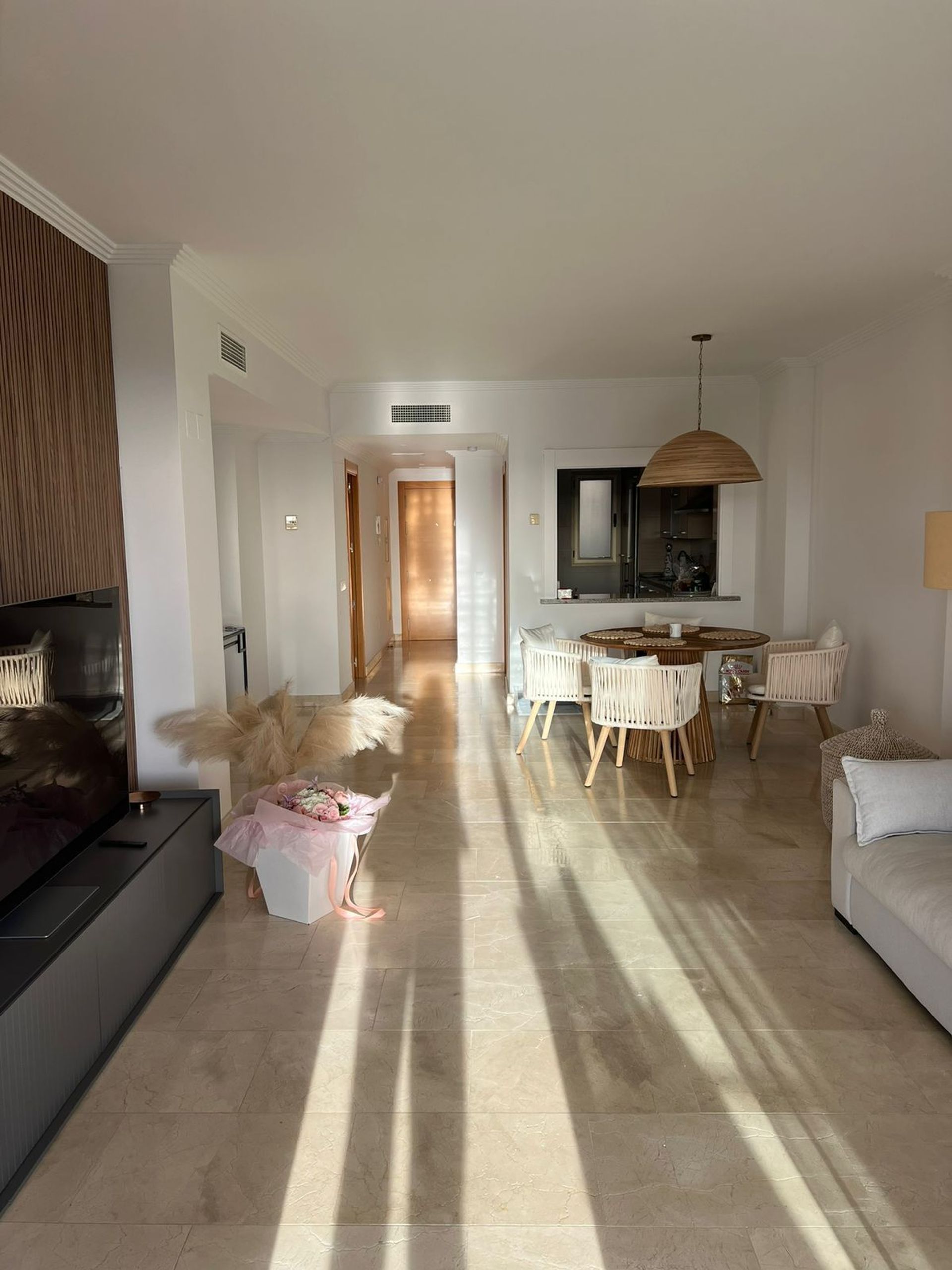 Condominium in Benahavís, Andalucía 12535674