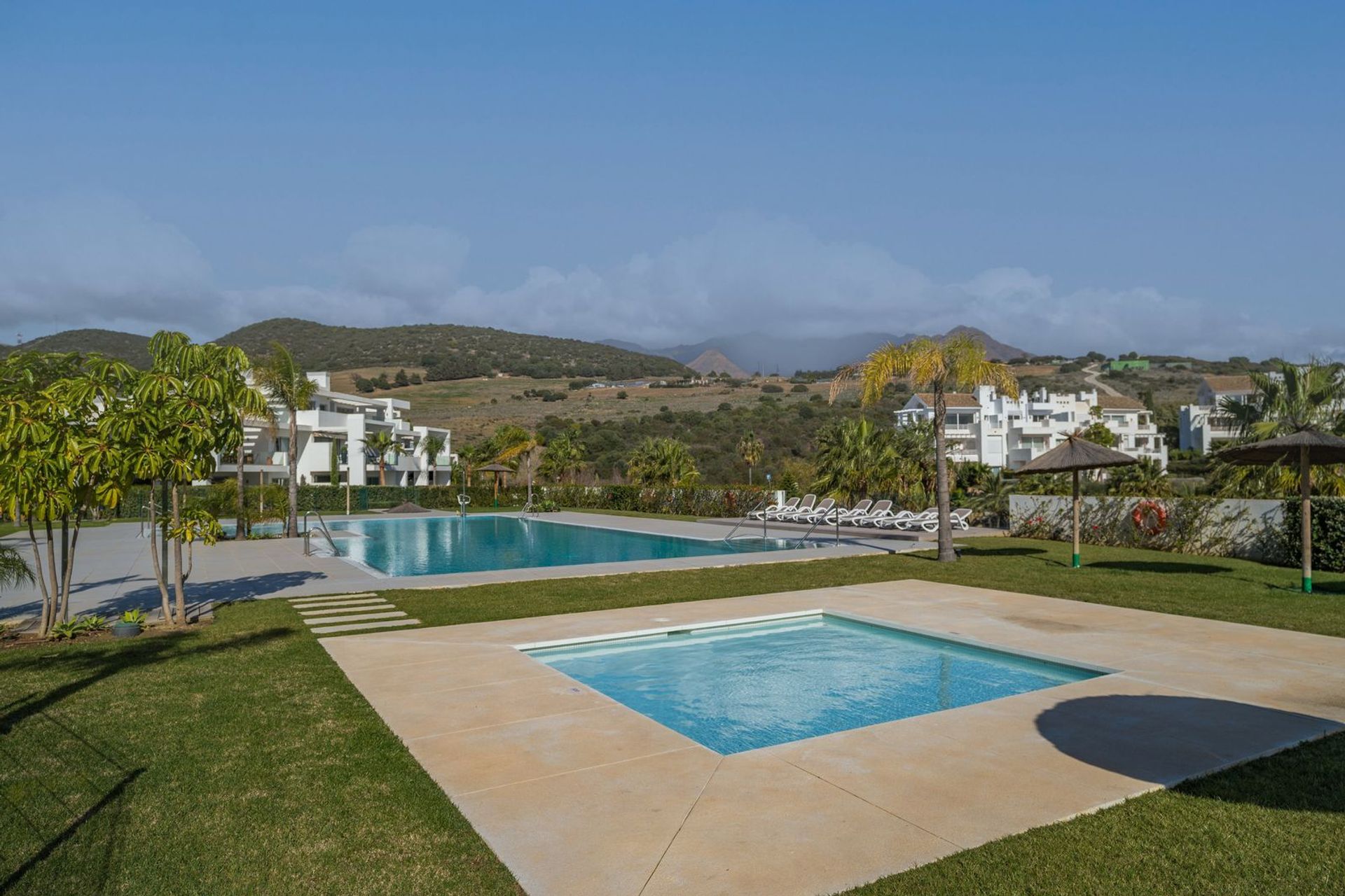 Condominio en Casares, Andalucía 12535688