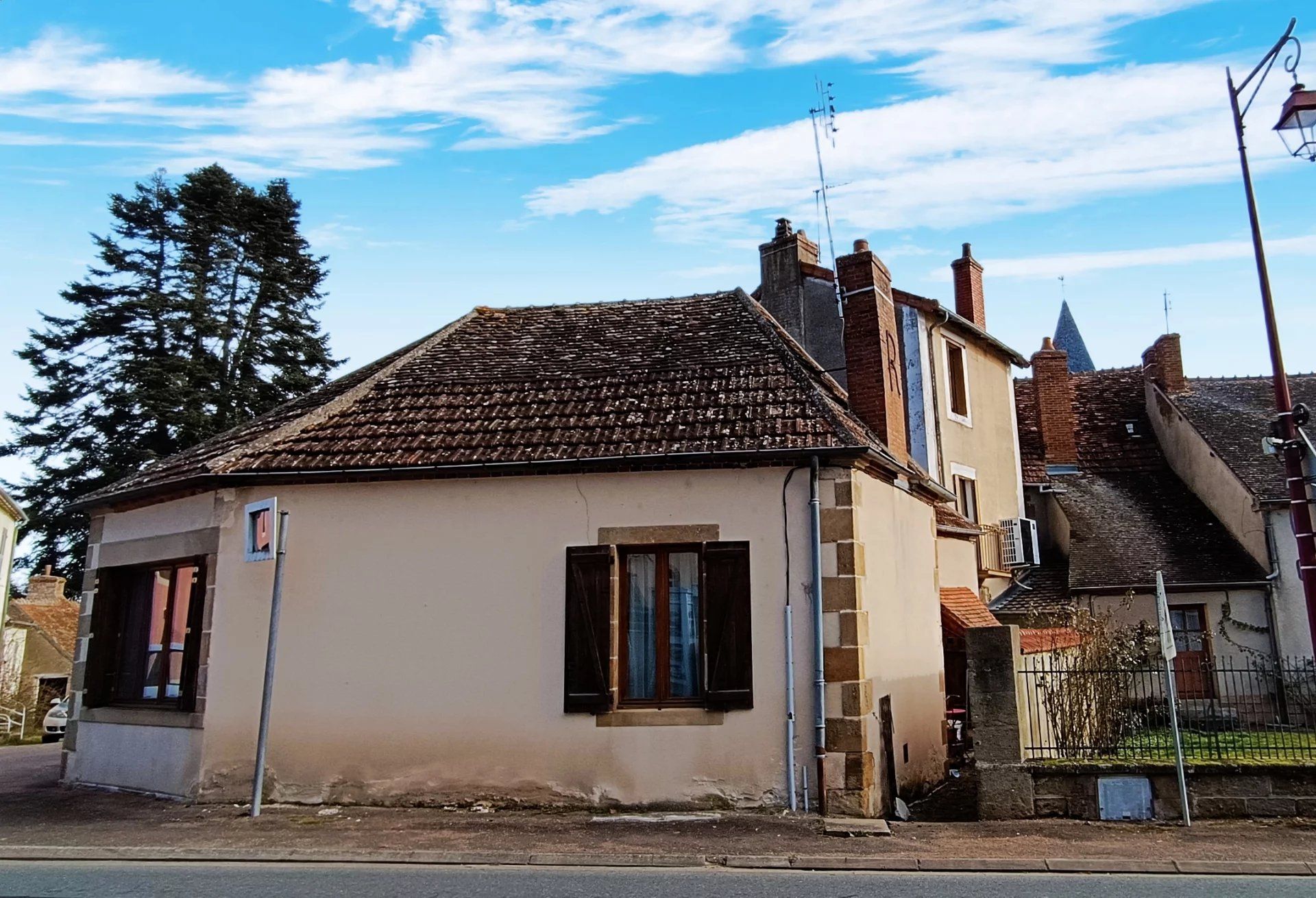 Bolig i Theneuille, Allier 12536929