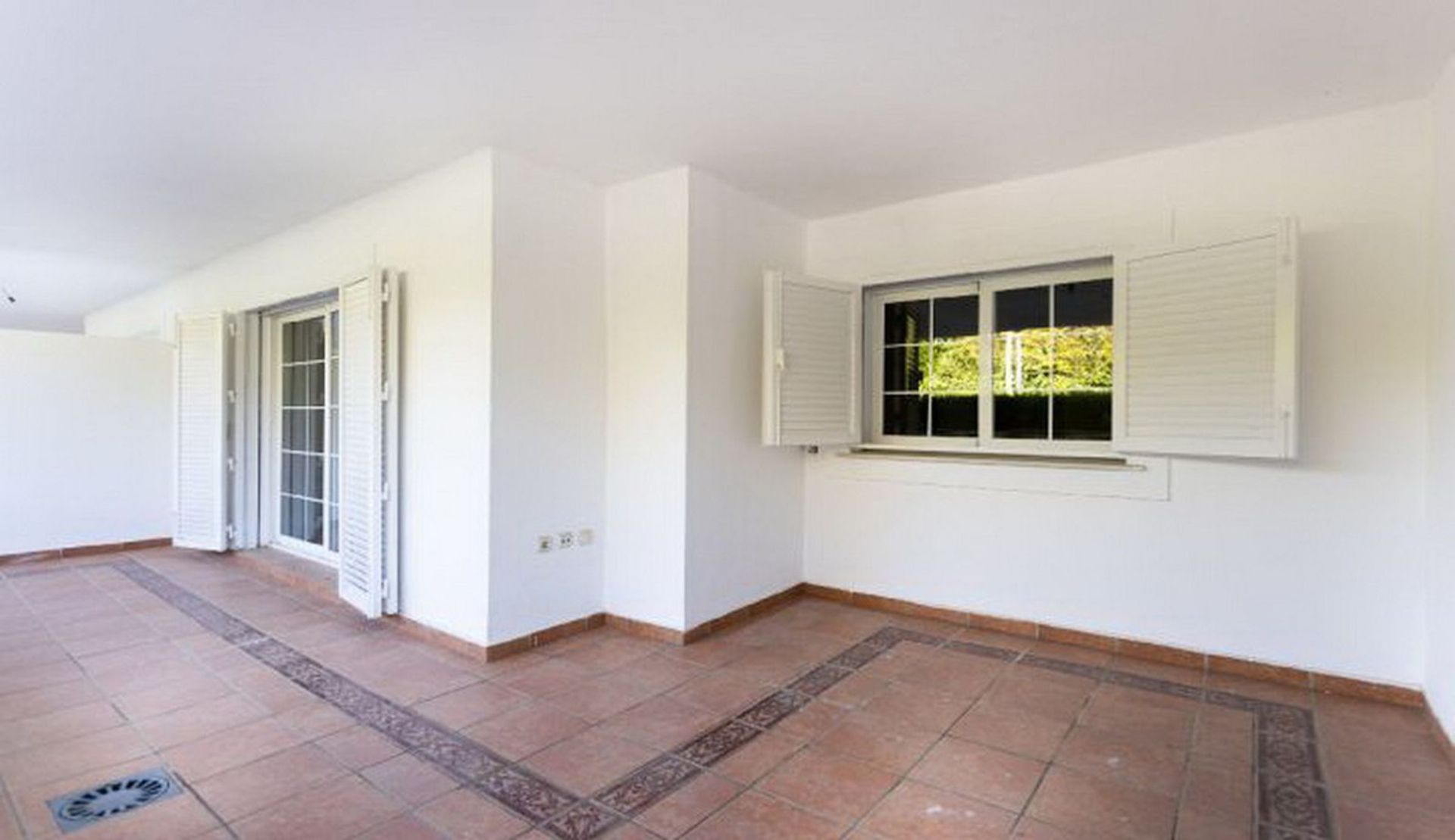 Condominium in , Andalucía 12537874