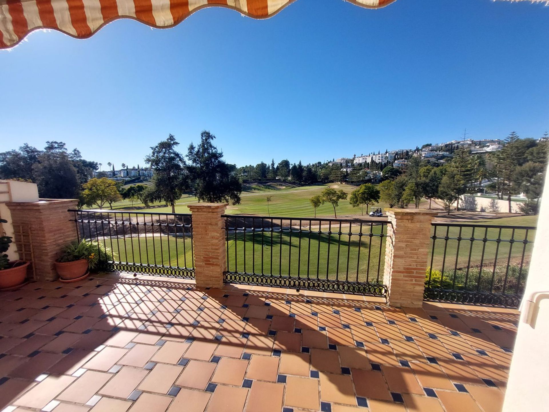 Condominium dans Las Lagunas de Mijas, Andalucía 12538050