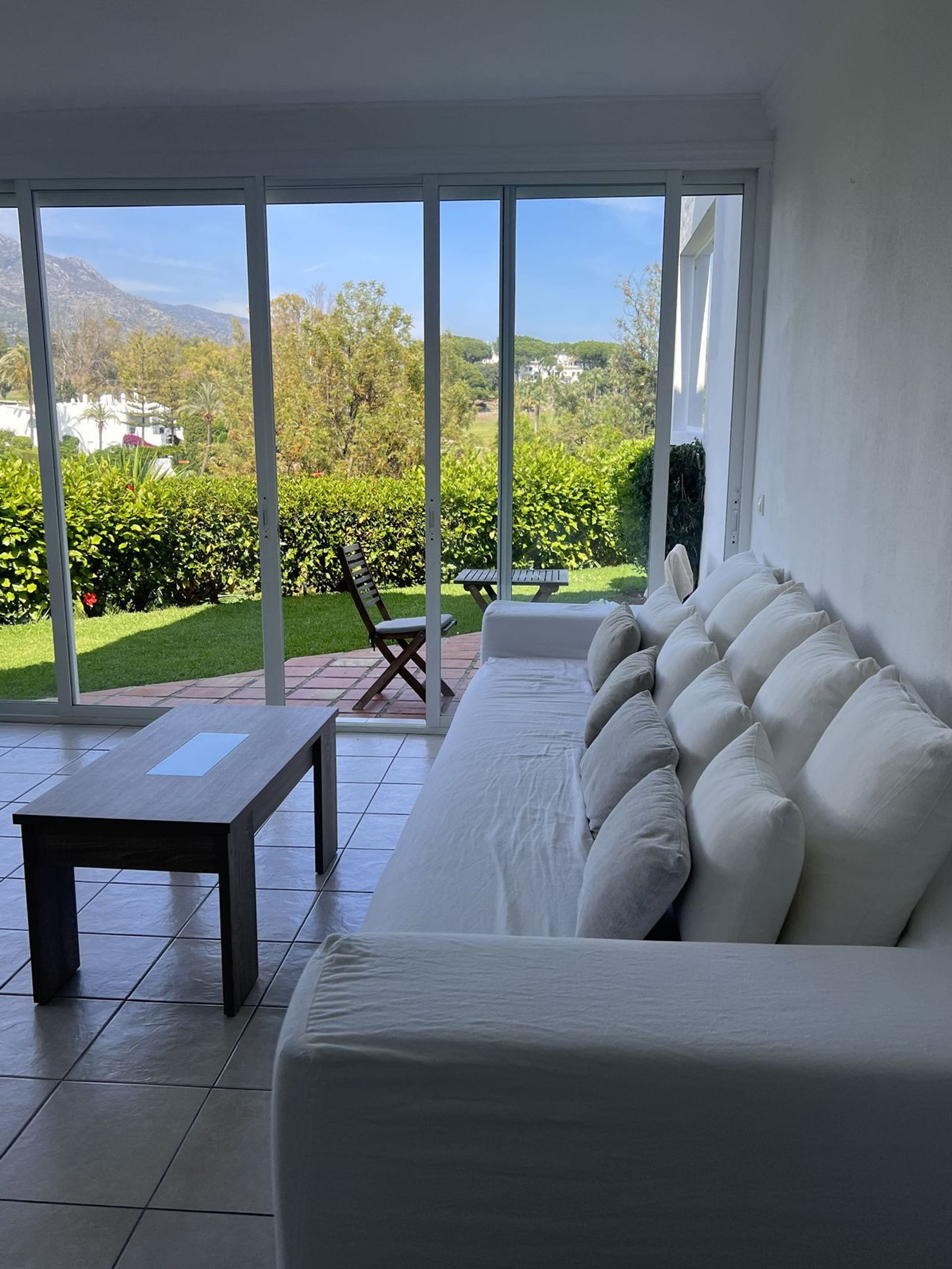 Condominium in Marbella, Andalucía 12538062